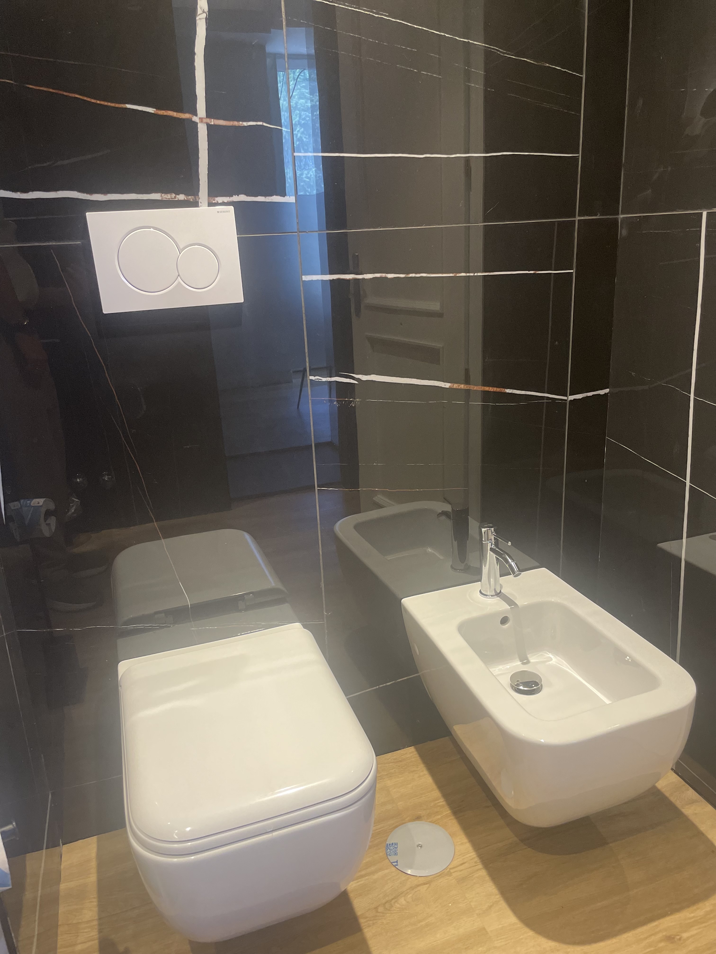 Double Deluxe One Bed