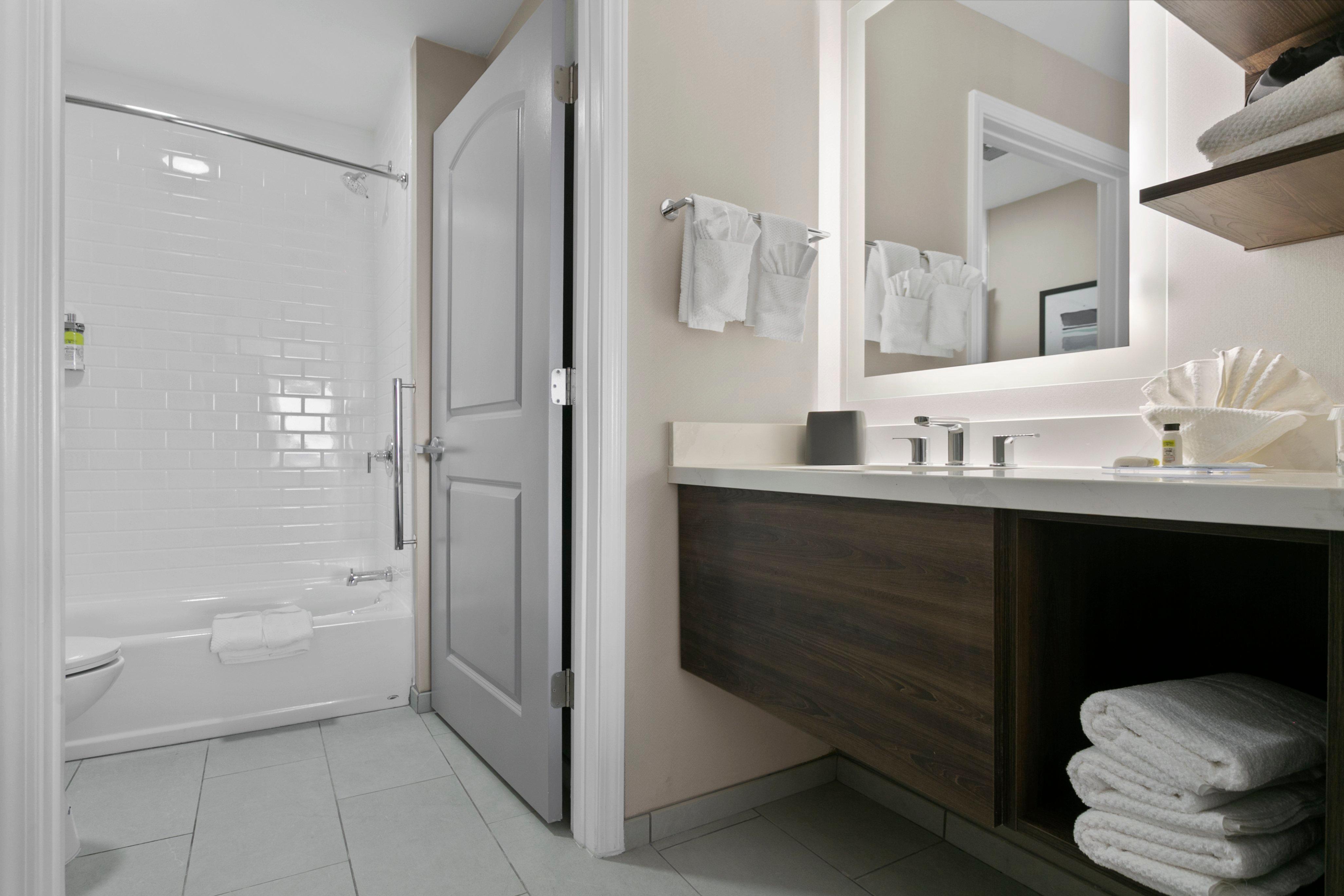 Suite Two Queen Beds