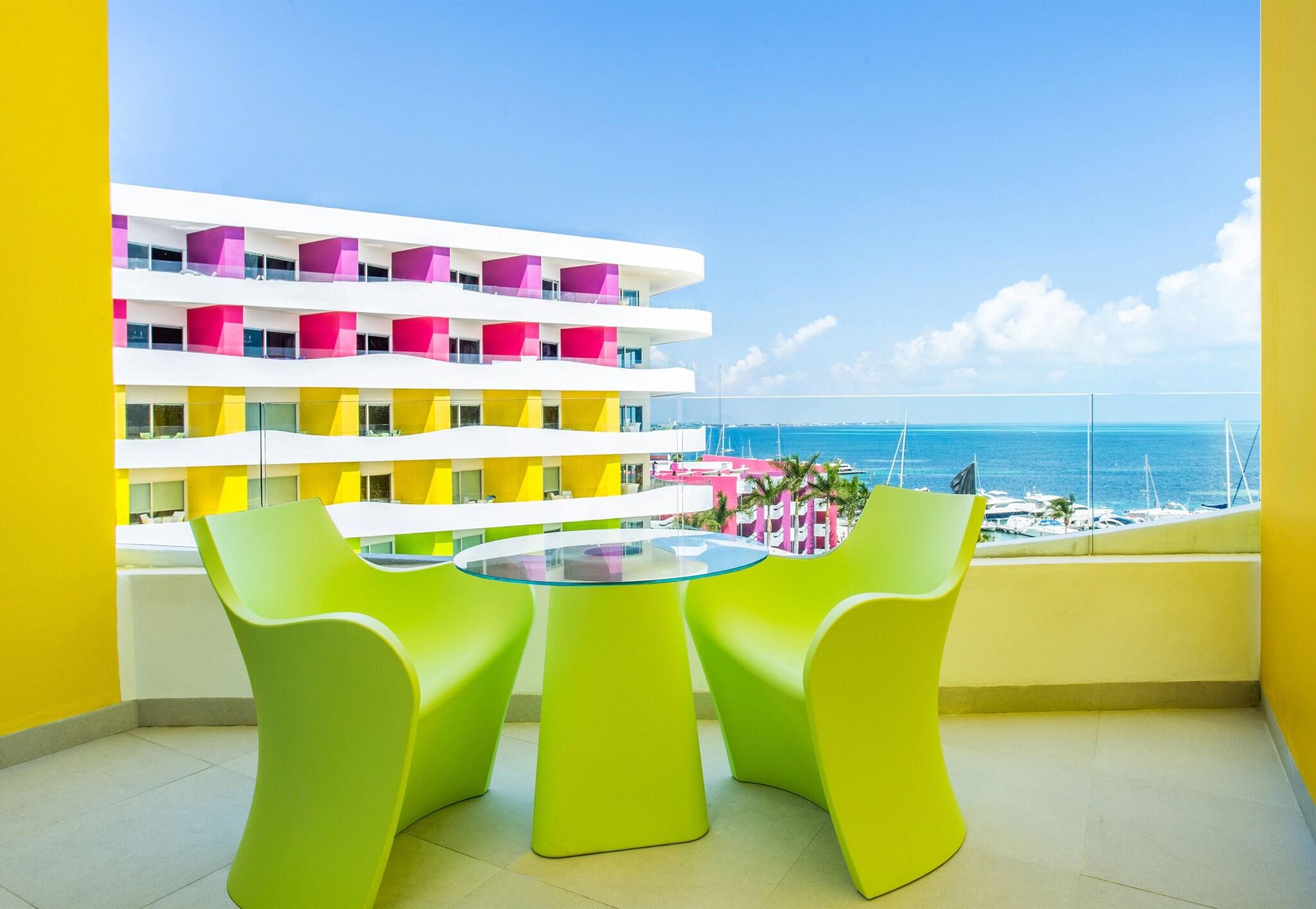 Double Ocean View King Bed