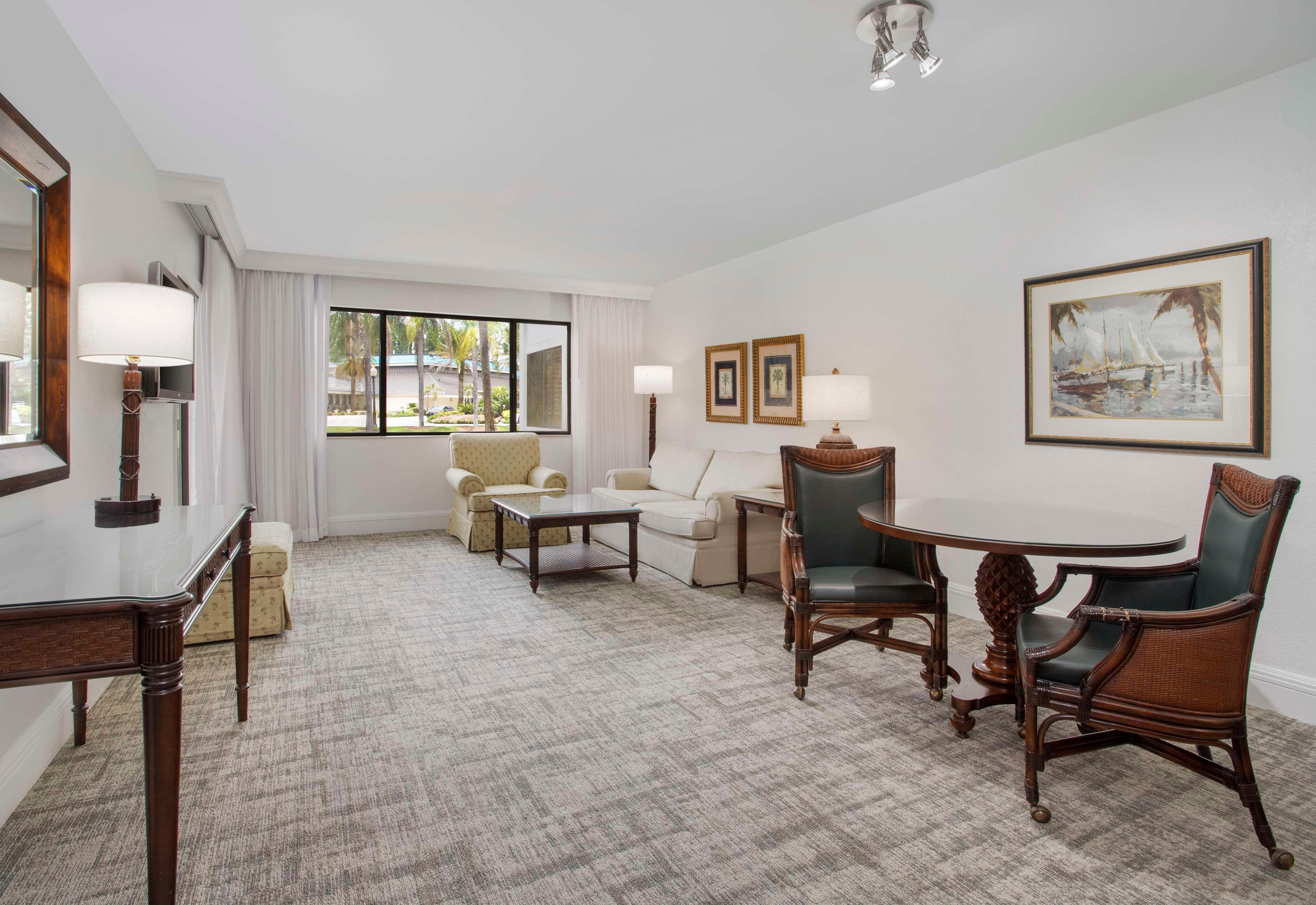 Suite King Bed One Bedroom 