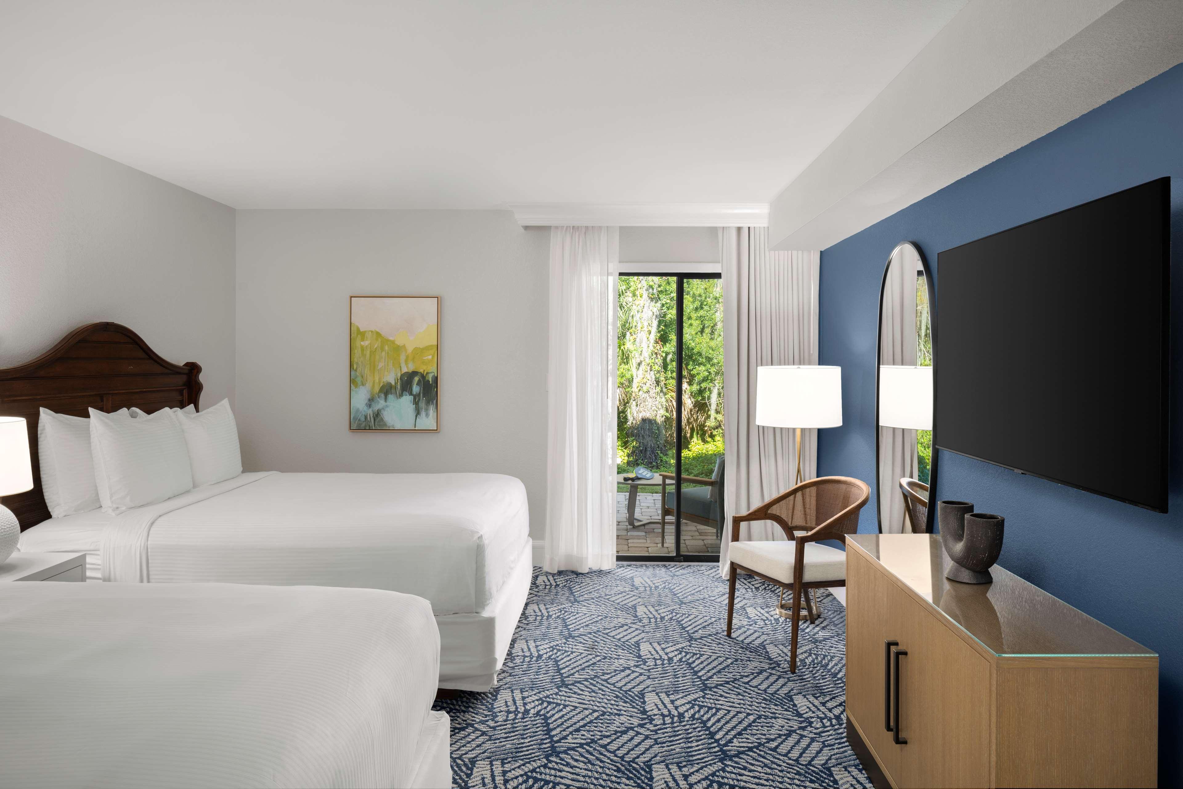 Double or Twin Deluxe Guest Room