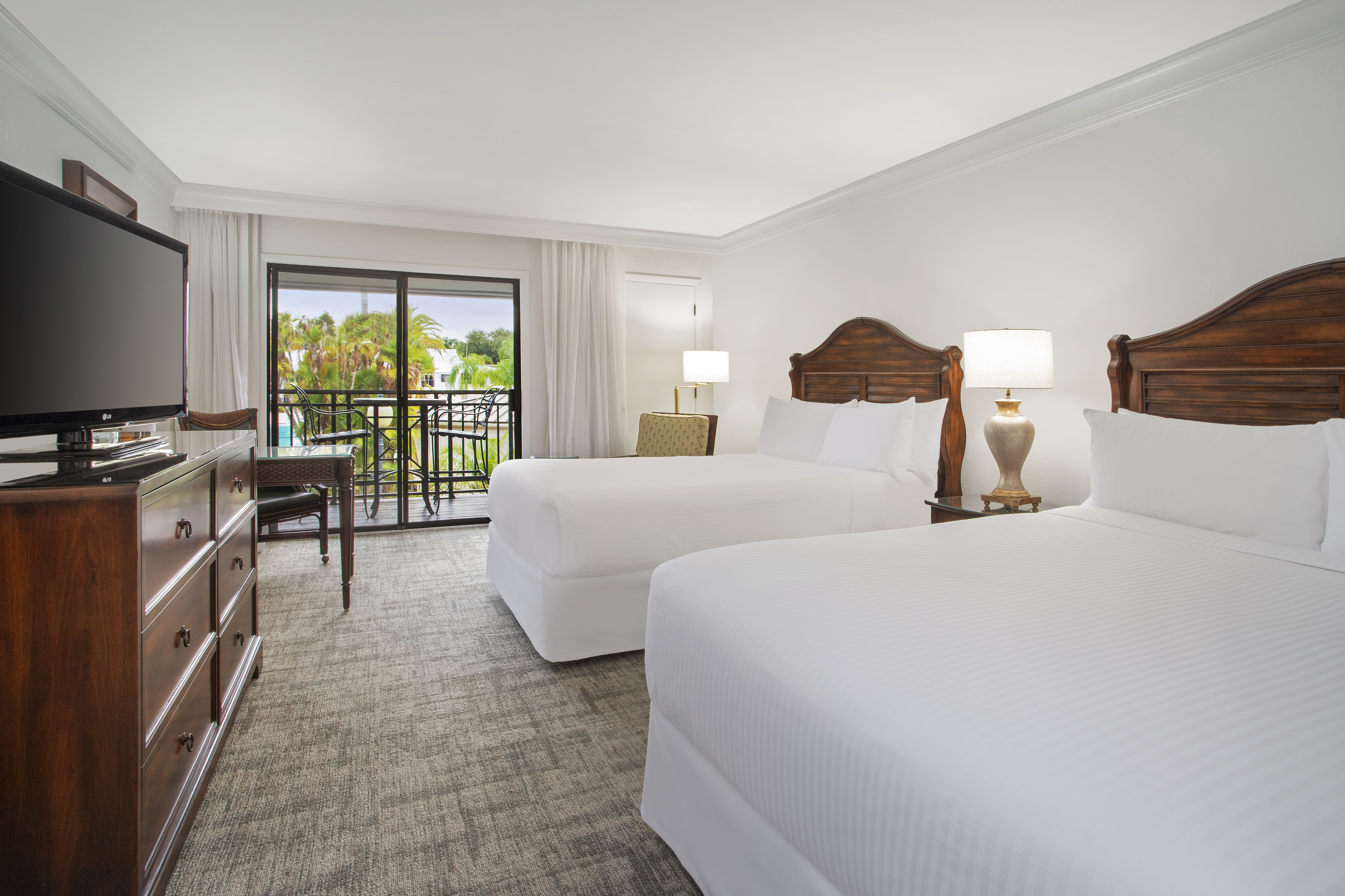 Double Deluxe Two Beds