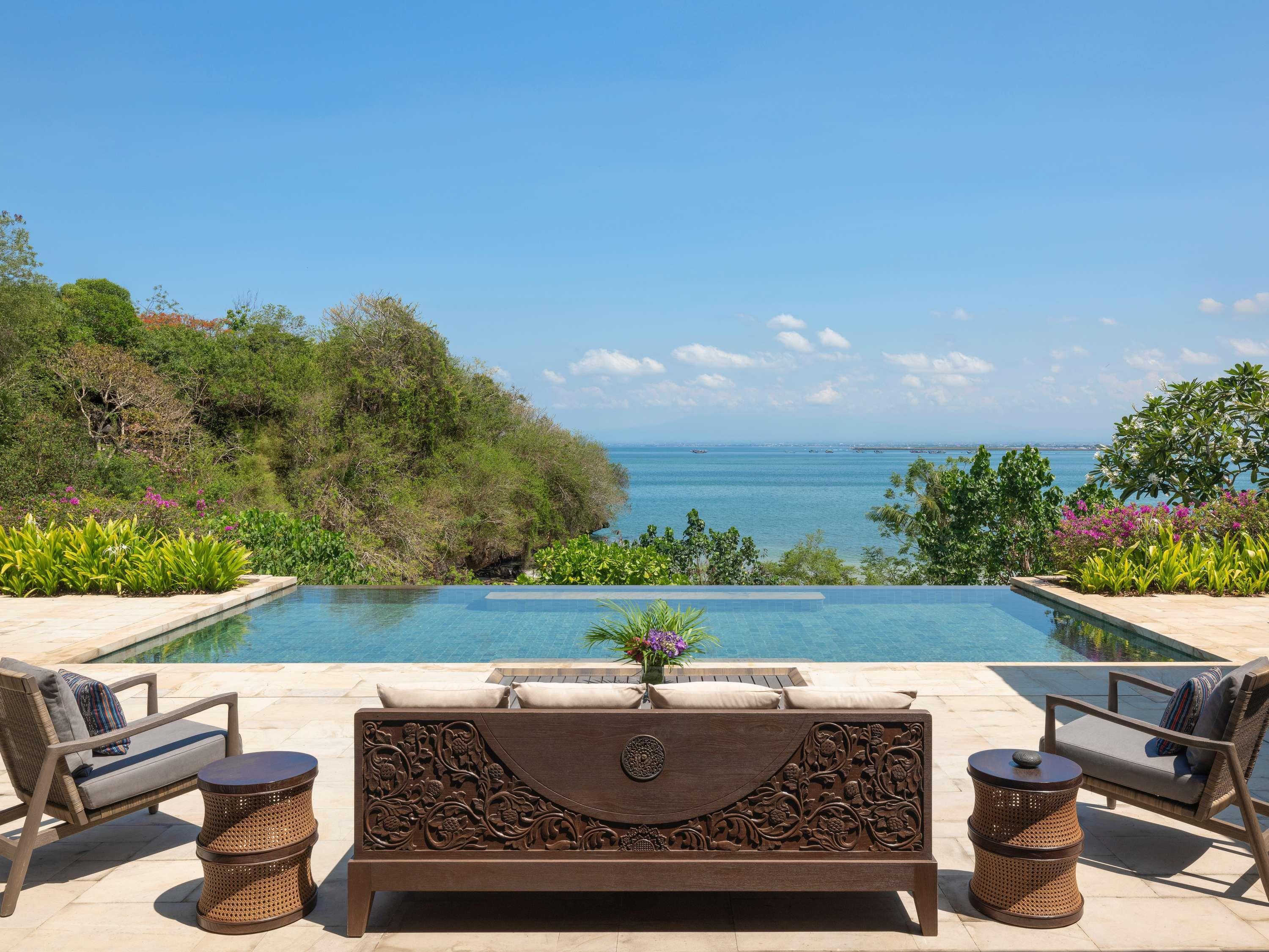 Villa Four Bedrooms with Views