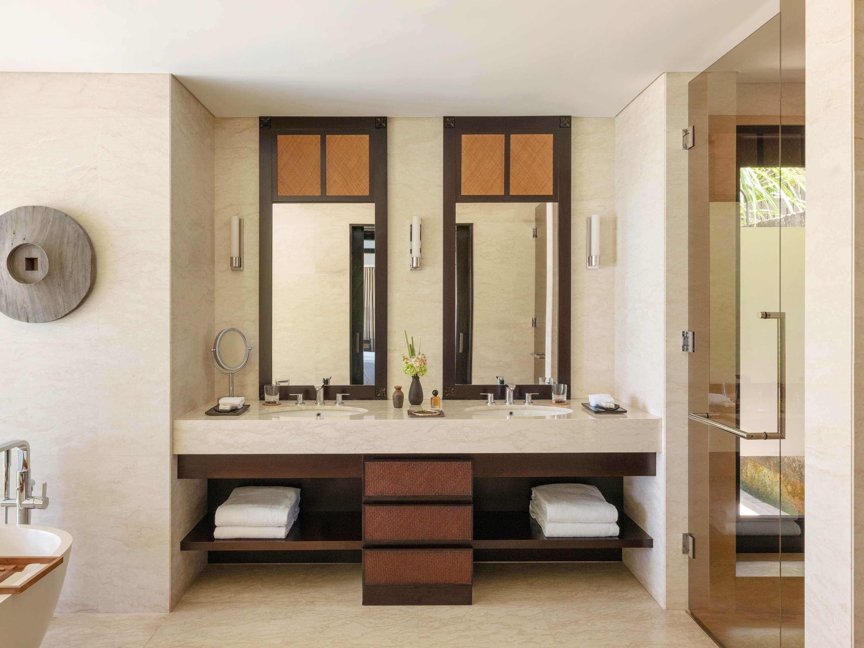 Villa Superior King Bed