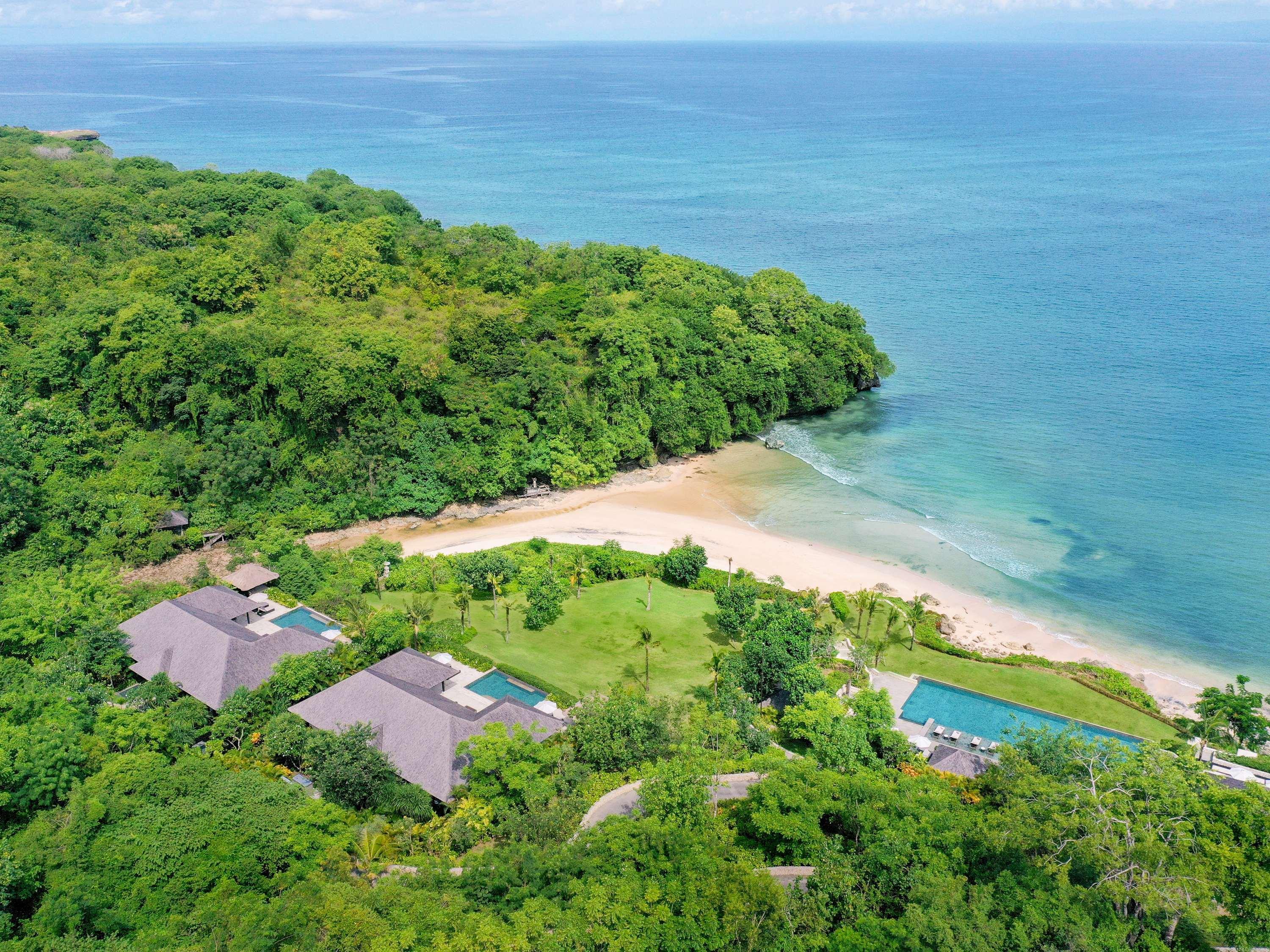 Villa Four Bedrooms with Views