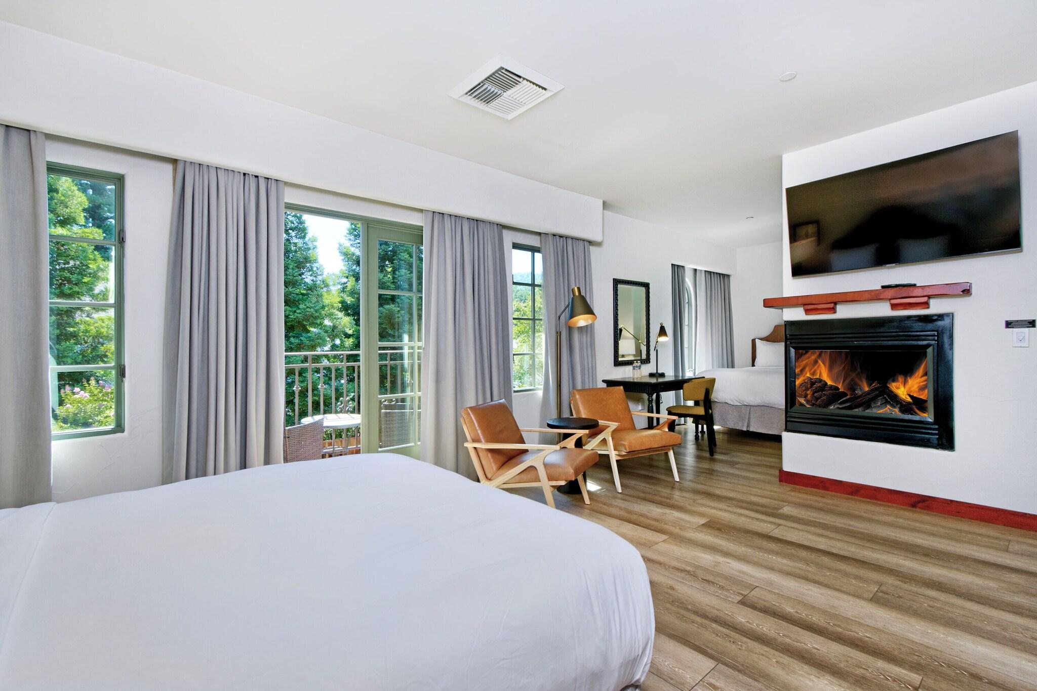 Junior Suite Accessible Two Double Beds