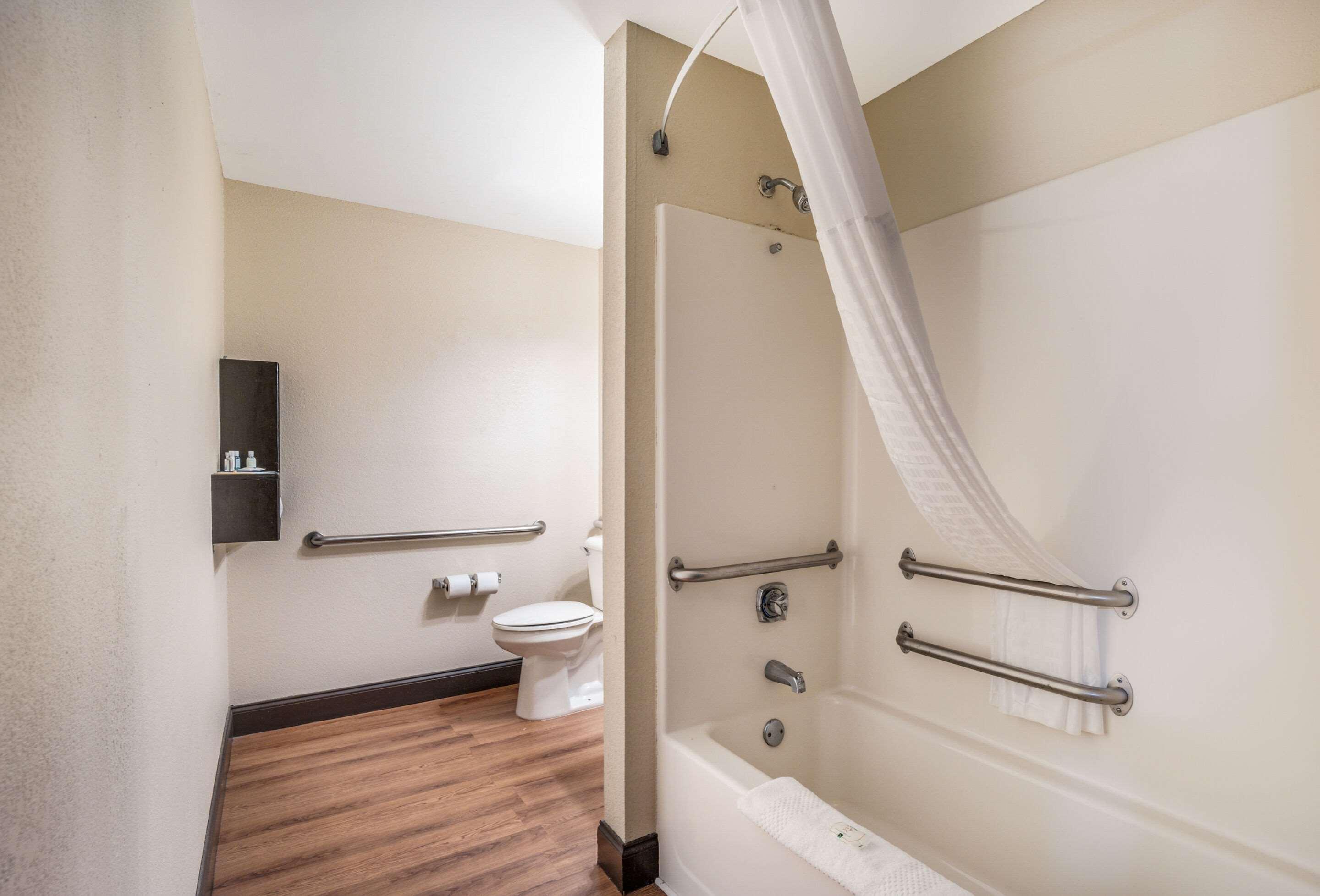 Room Accessible-two Queen Beds