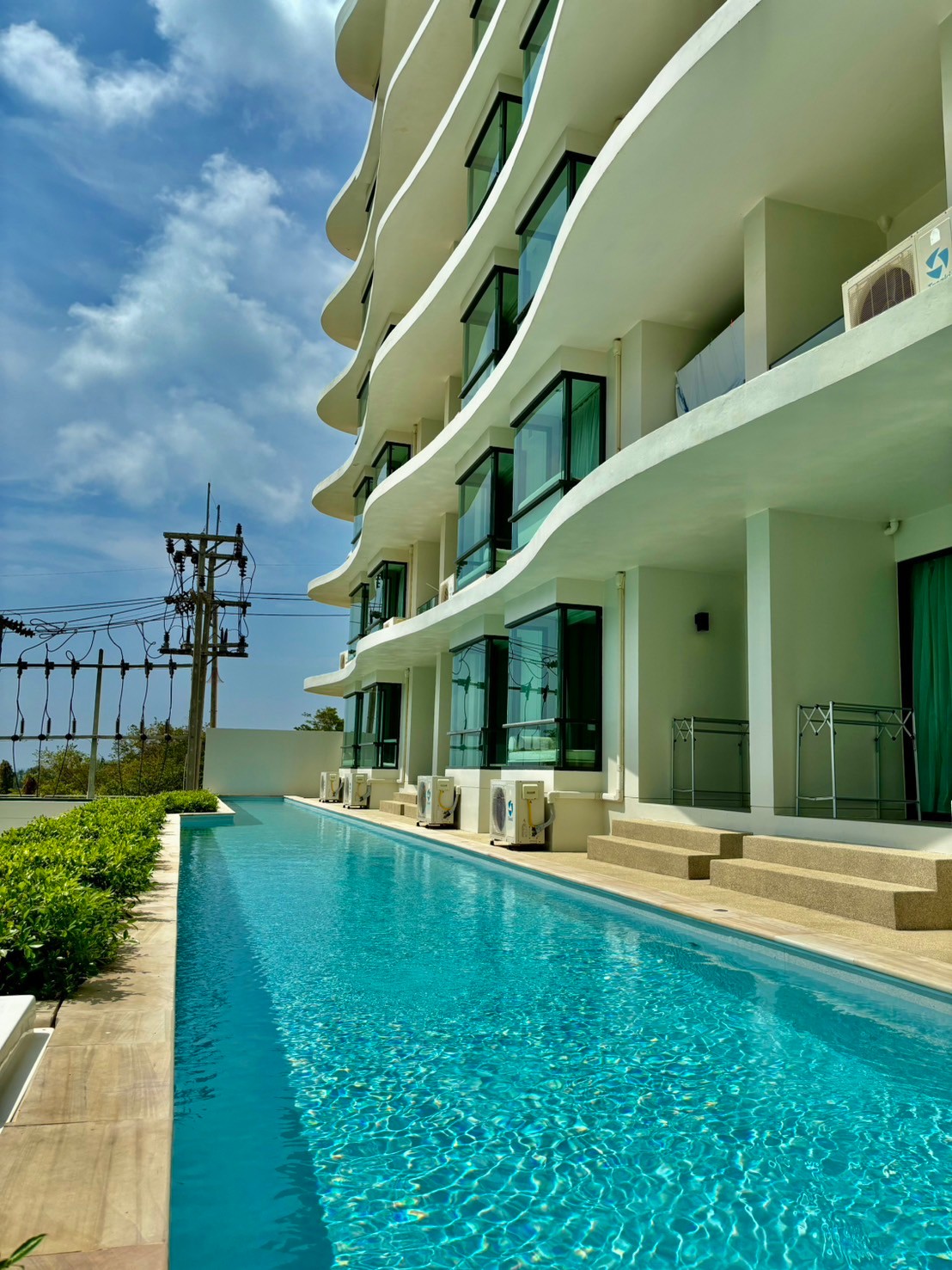 Double Deluxe Pool View