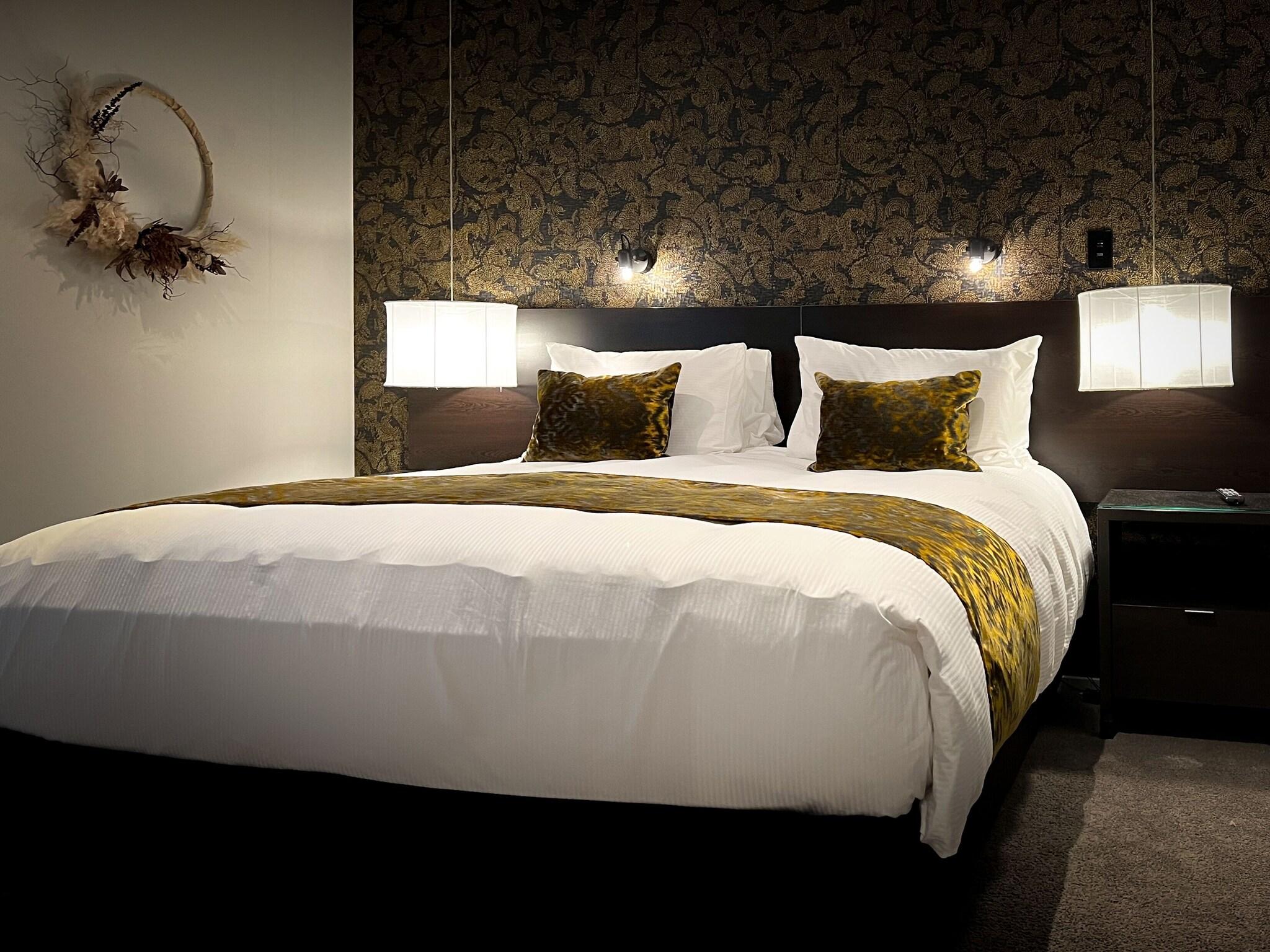 Apartment King Size Bed