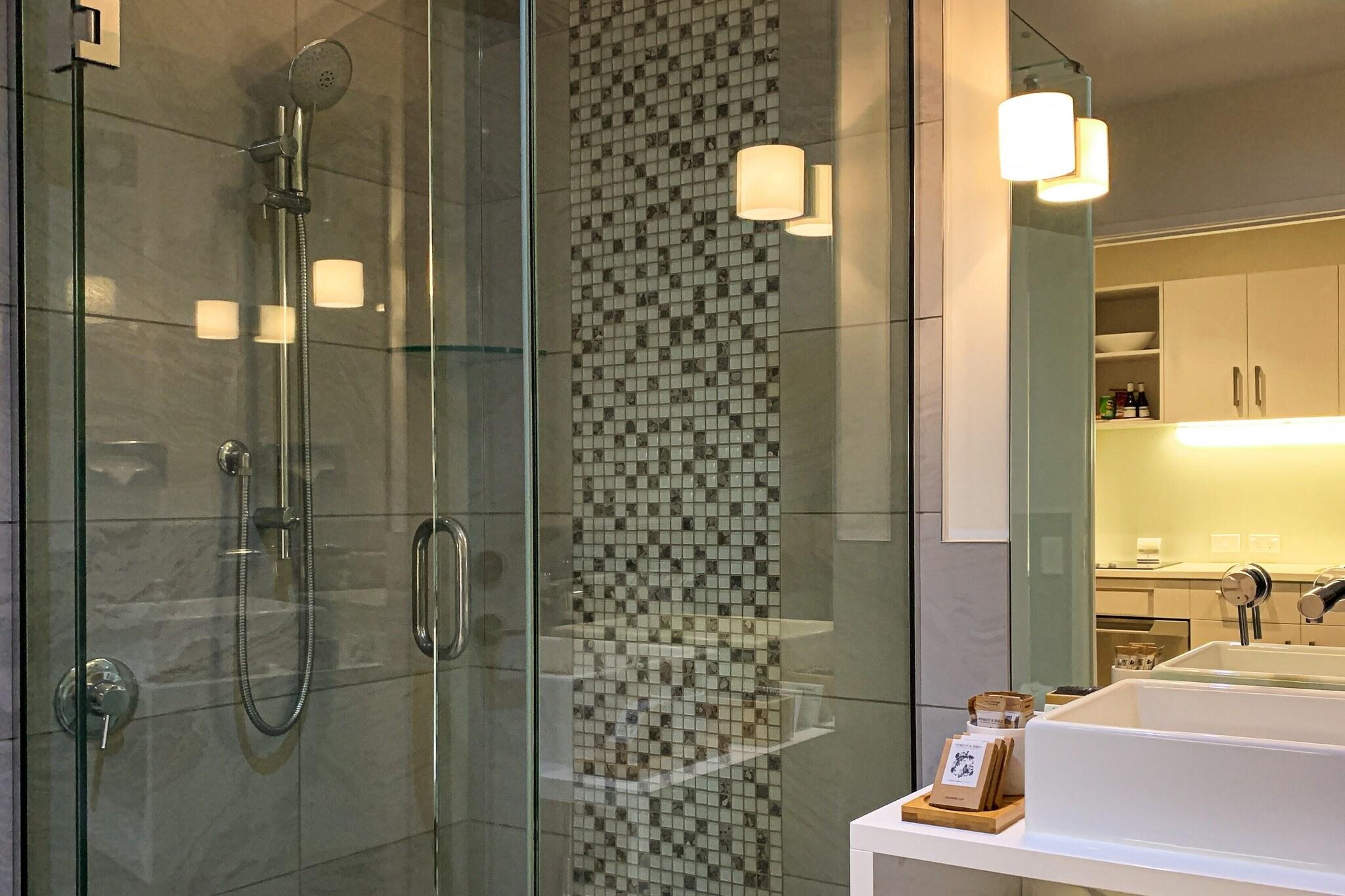 Studio King Size Bed