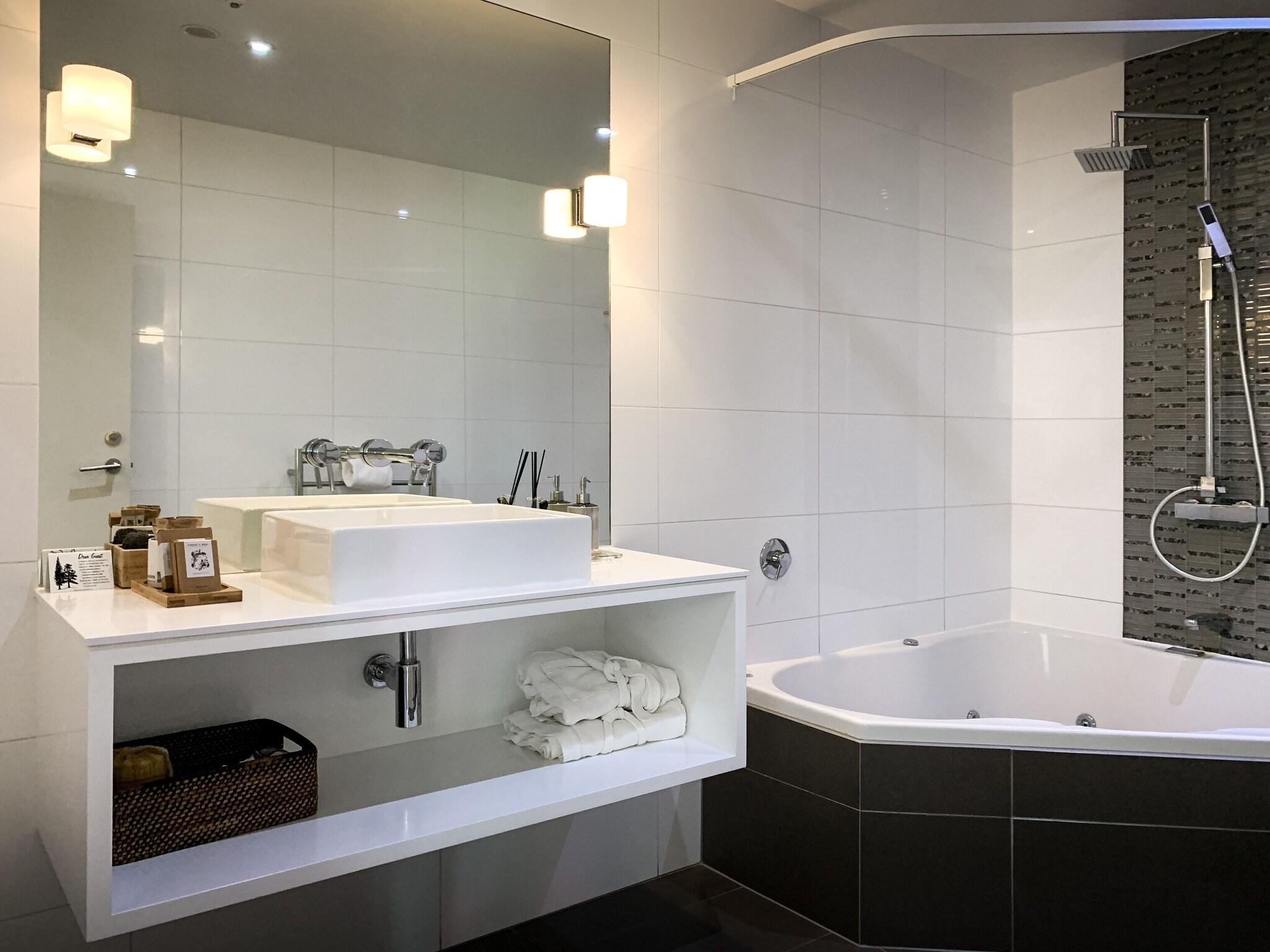 Apartment King Bed One Bedroom 