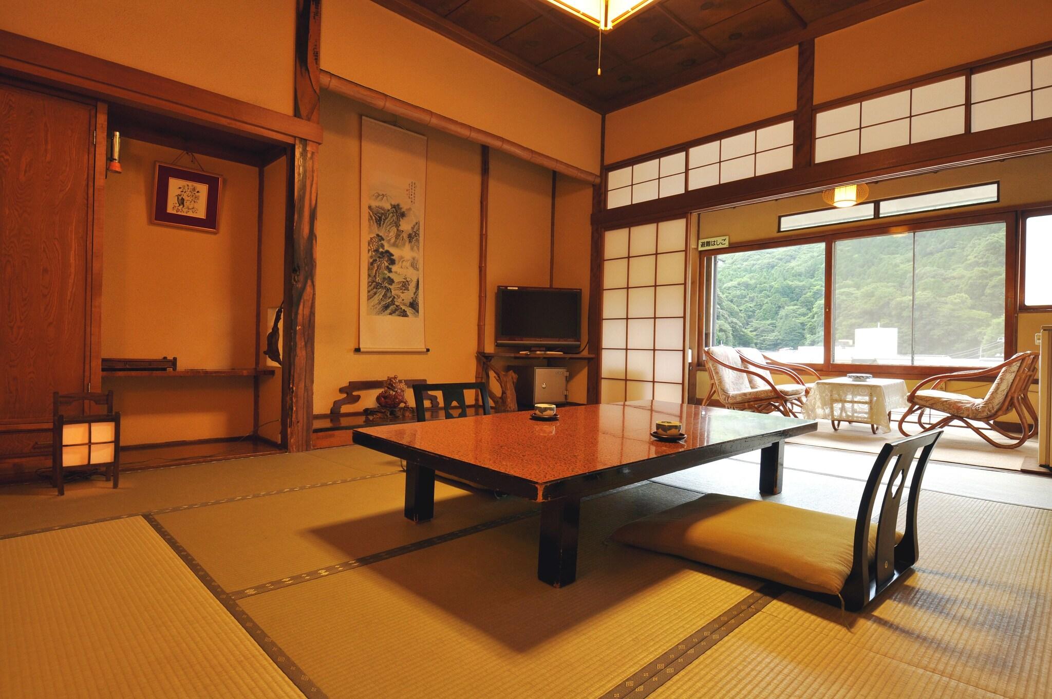 Room Japanese Room with Shared Bathroom