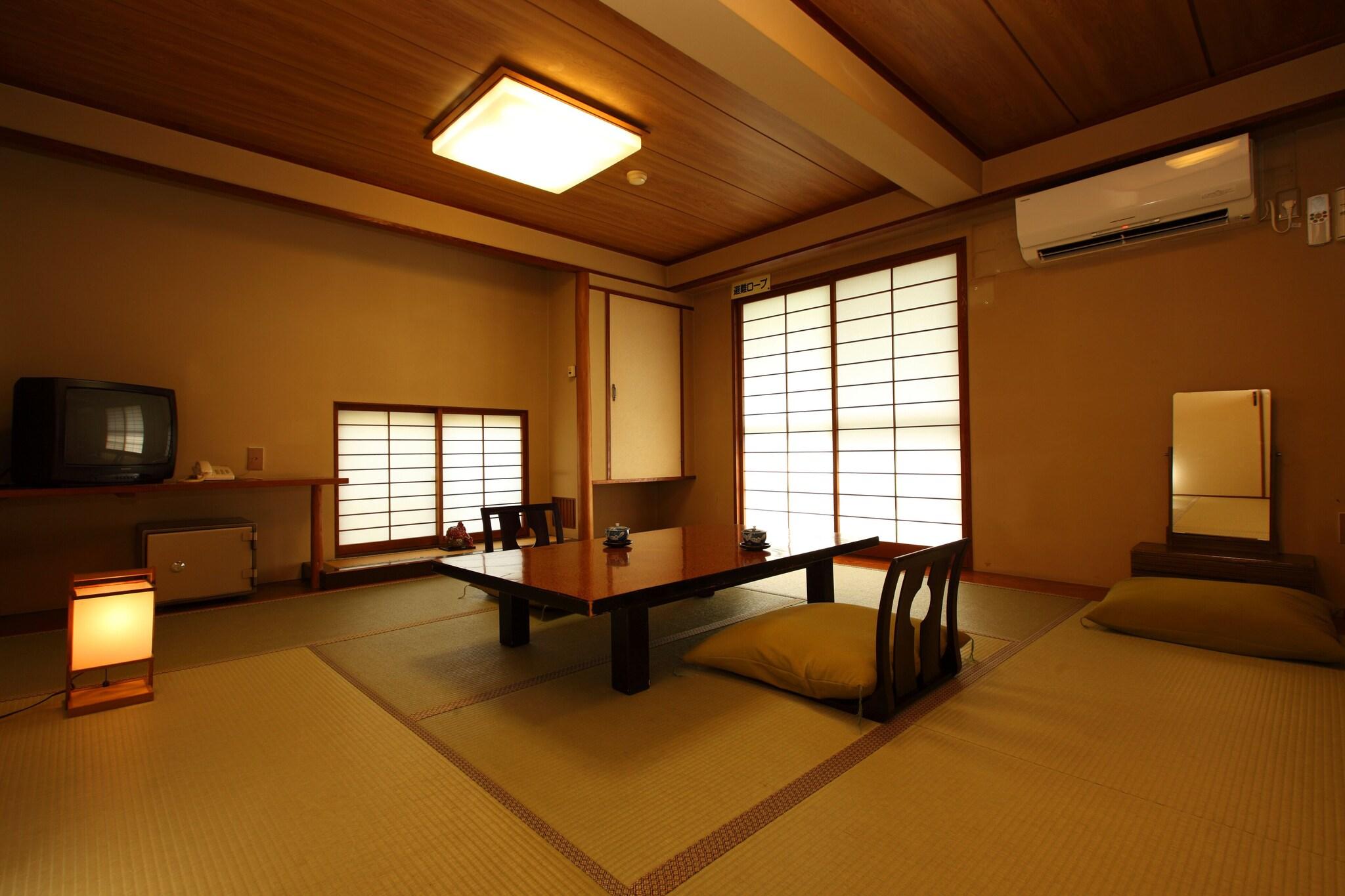 Twin Japanese Room