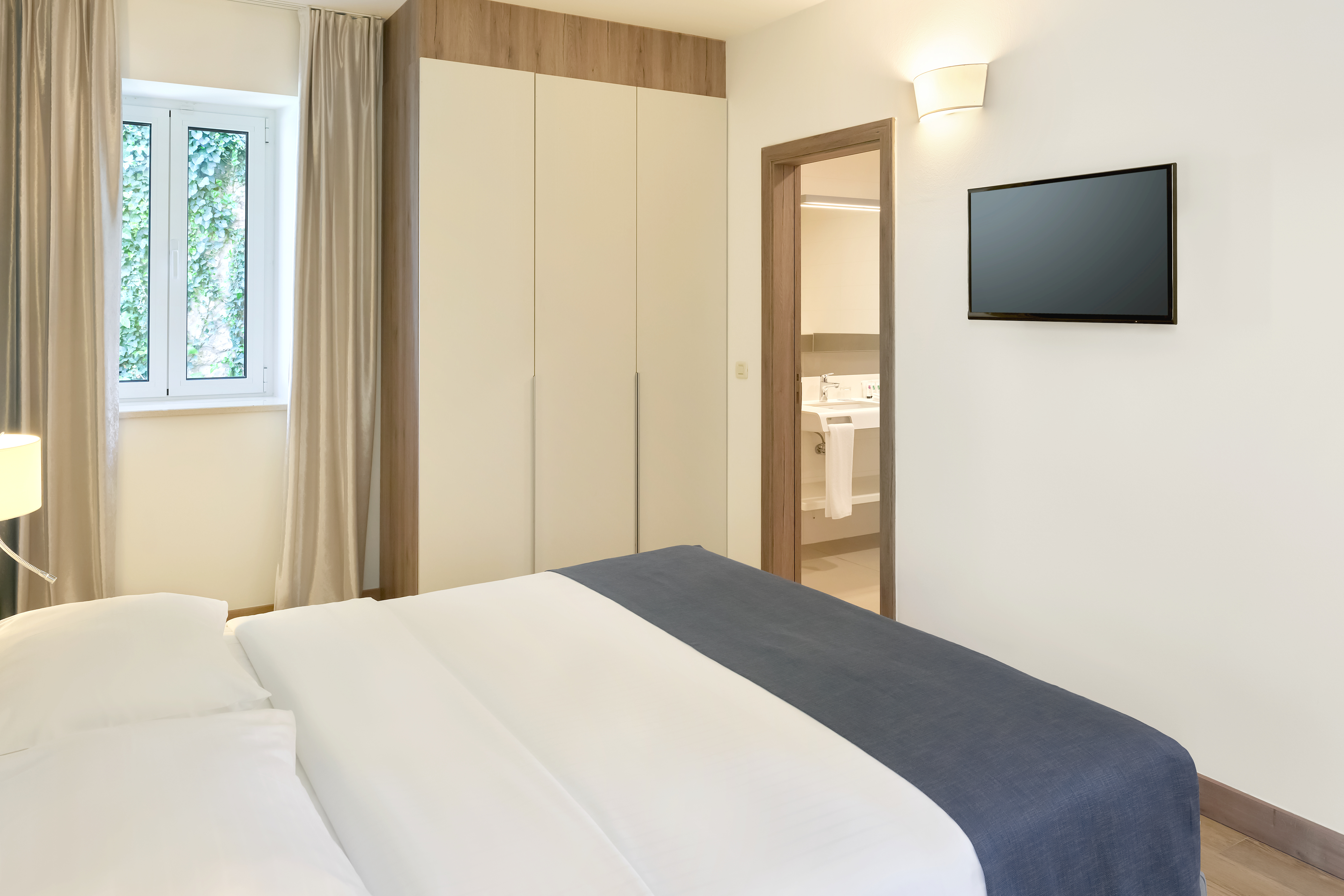 Apartment Capacity 6