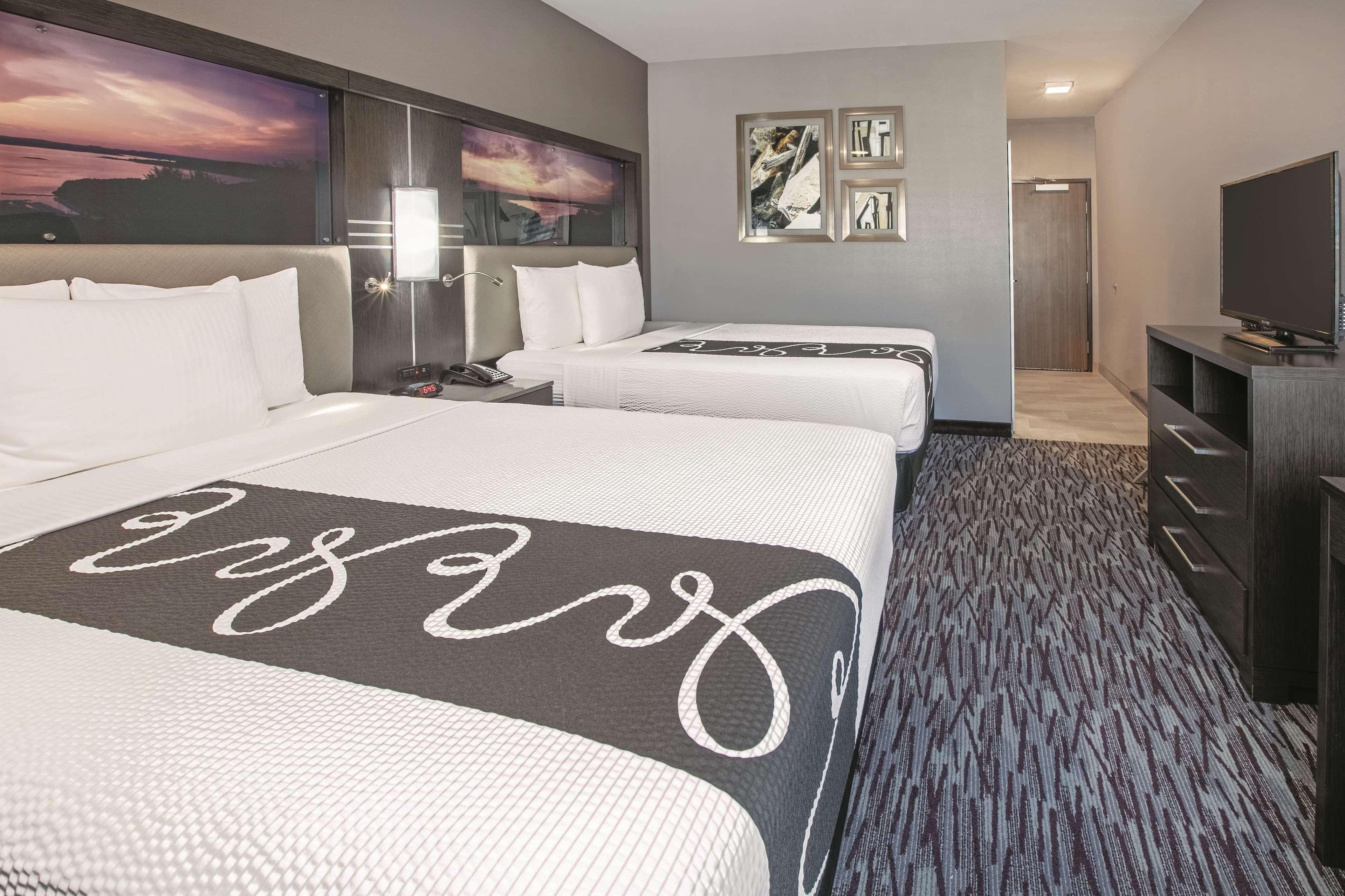 Room Two Double Beds Non Smoking