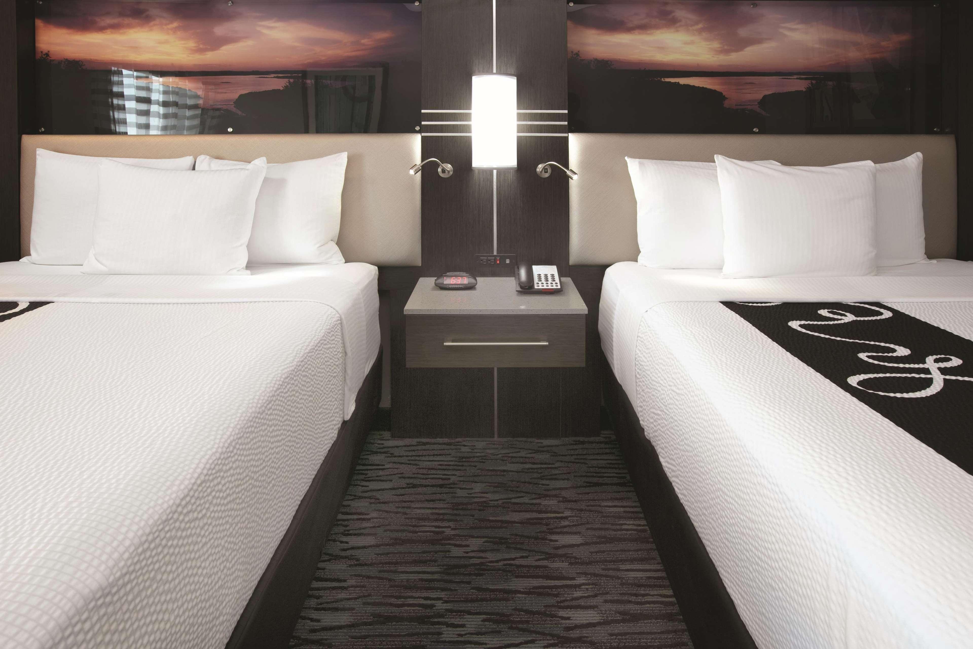 Room Two Double Beds Non Smoking