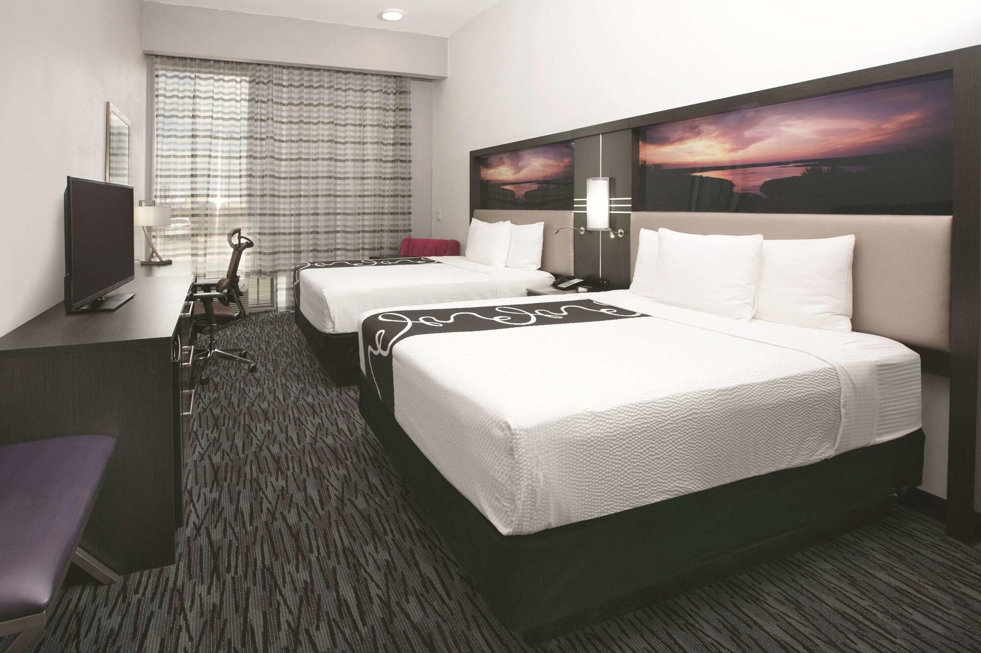 Room Two Double Beds Non Smoking