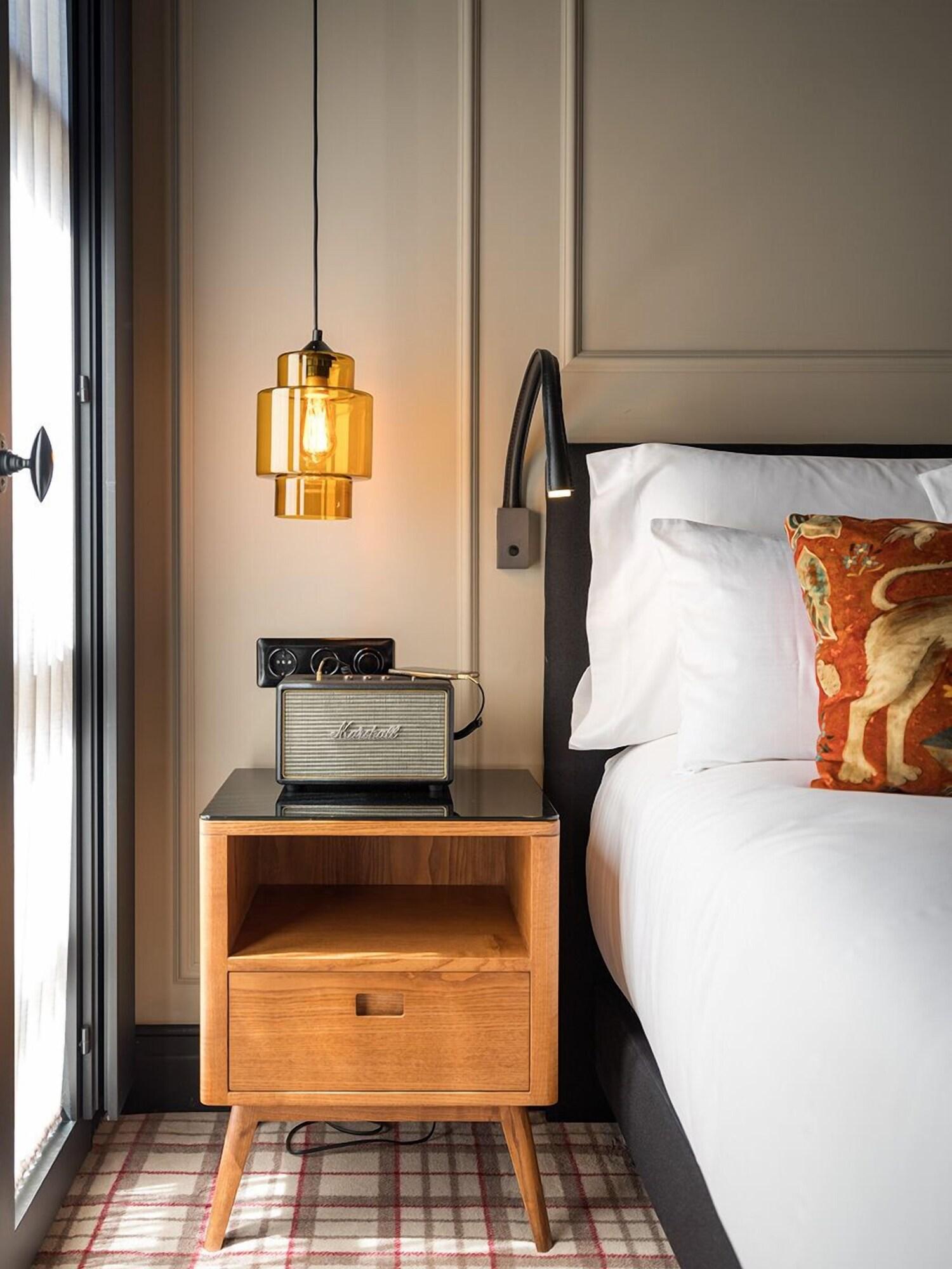 Double King Size Bed