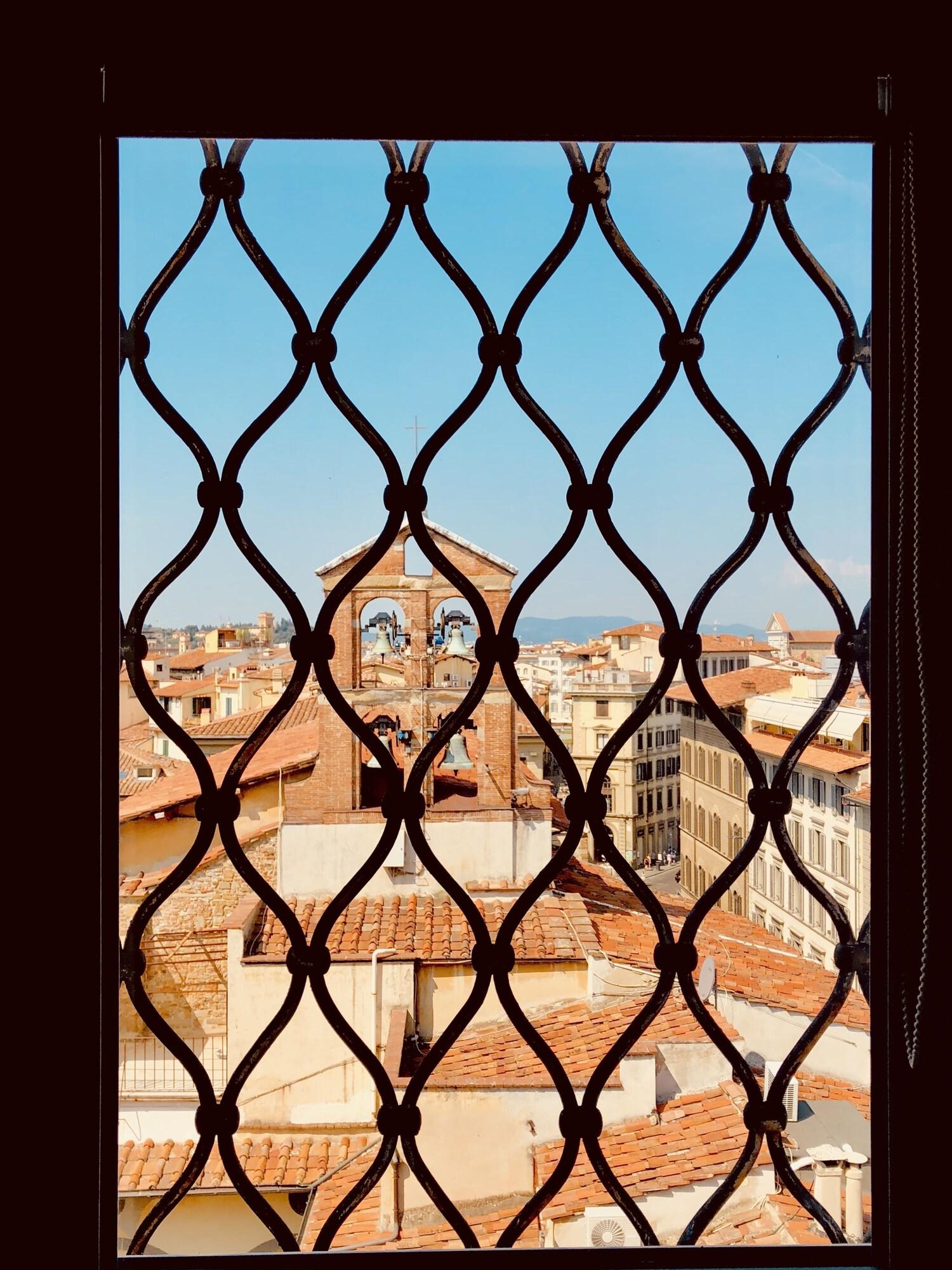 Junior Suite Queen Size Bed