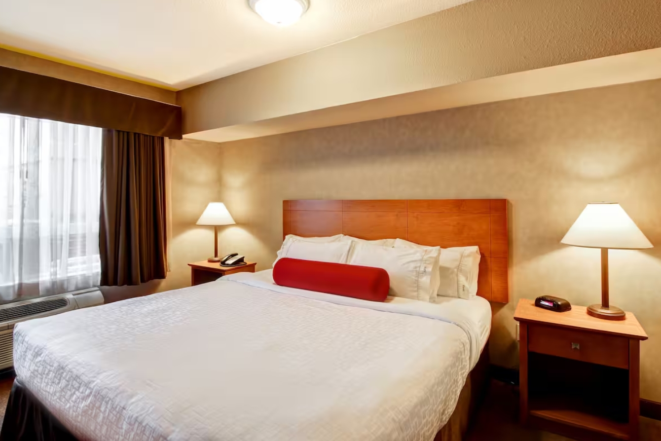 Suite Deluxe King Bed