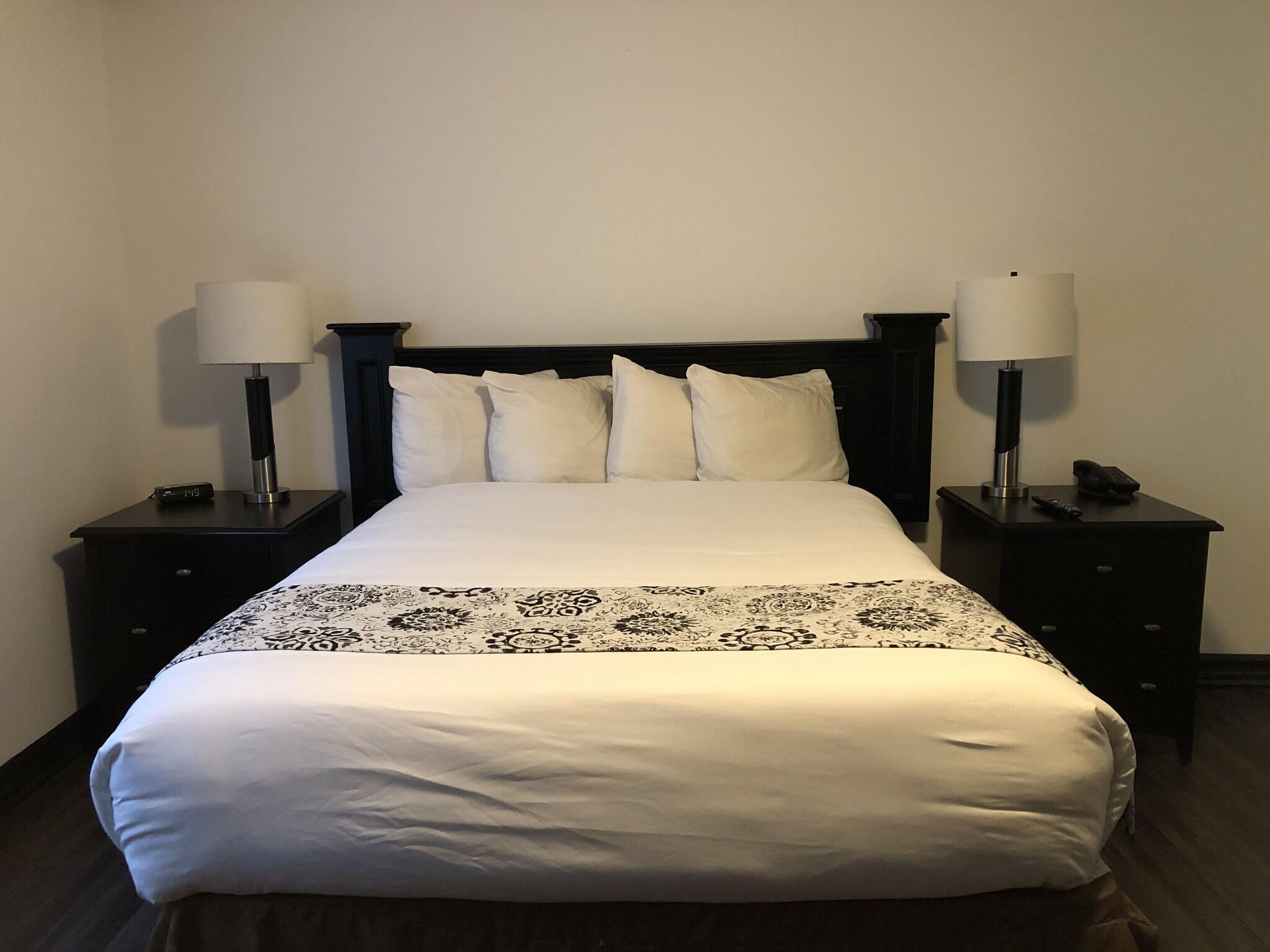 Studio Queen Size Bed