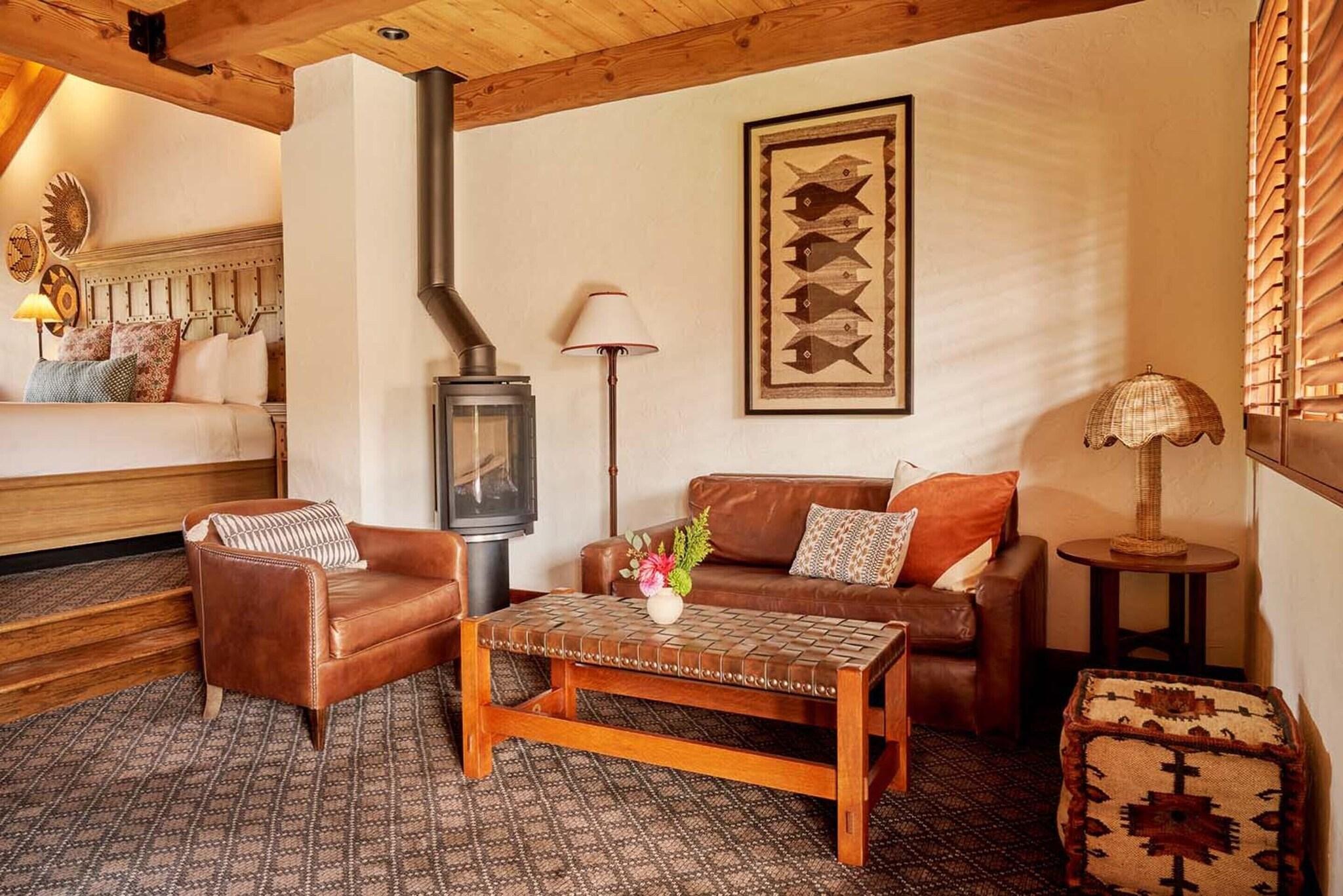 Double Deluxe King Bed