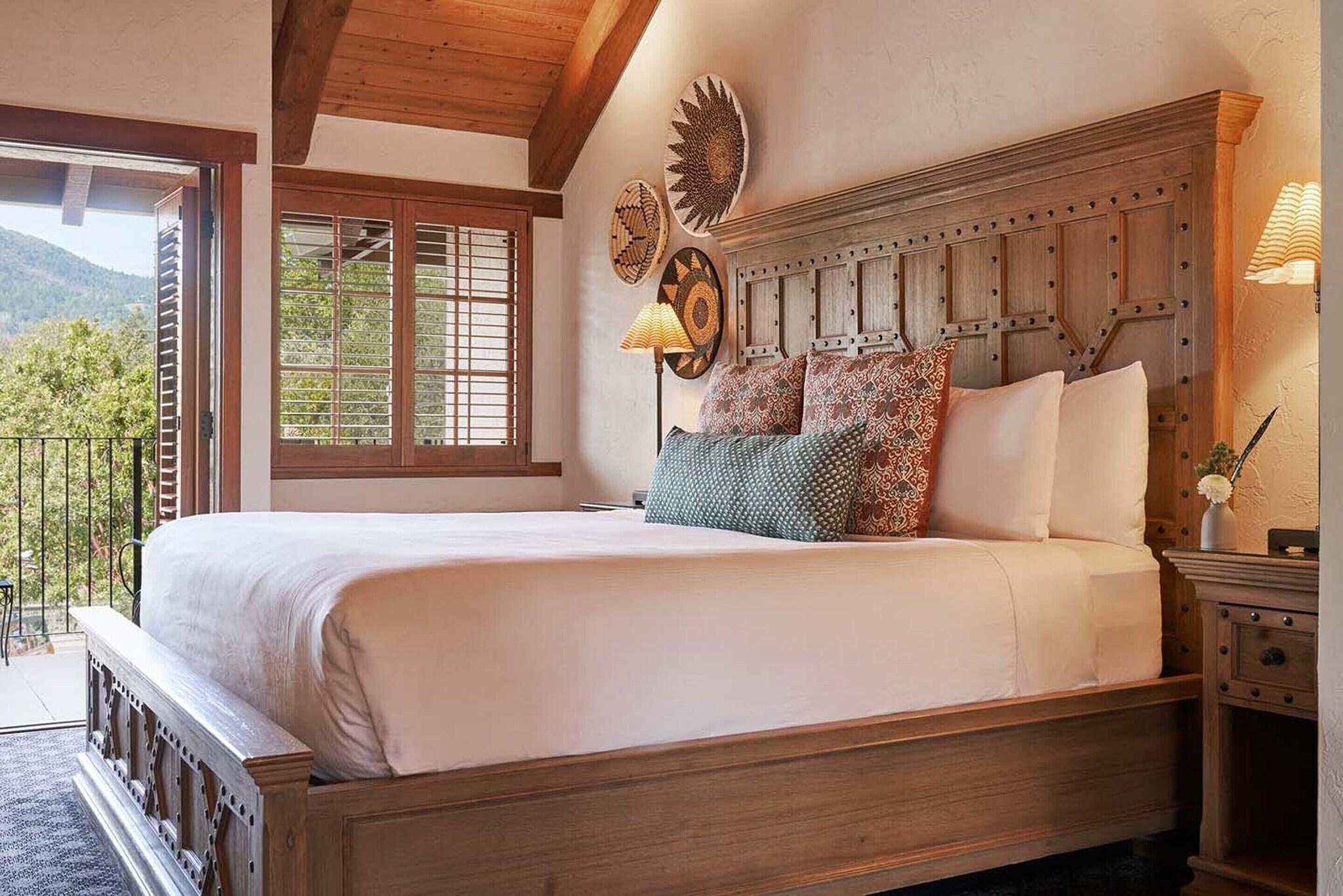 Double Deluxe King Bed