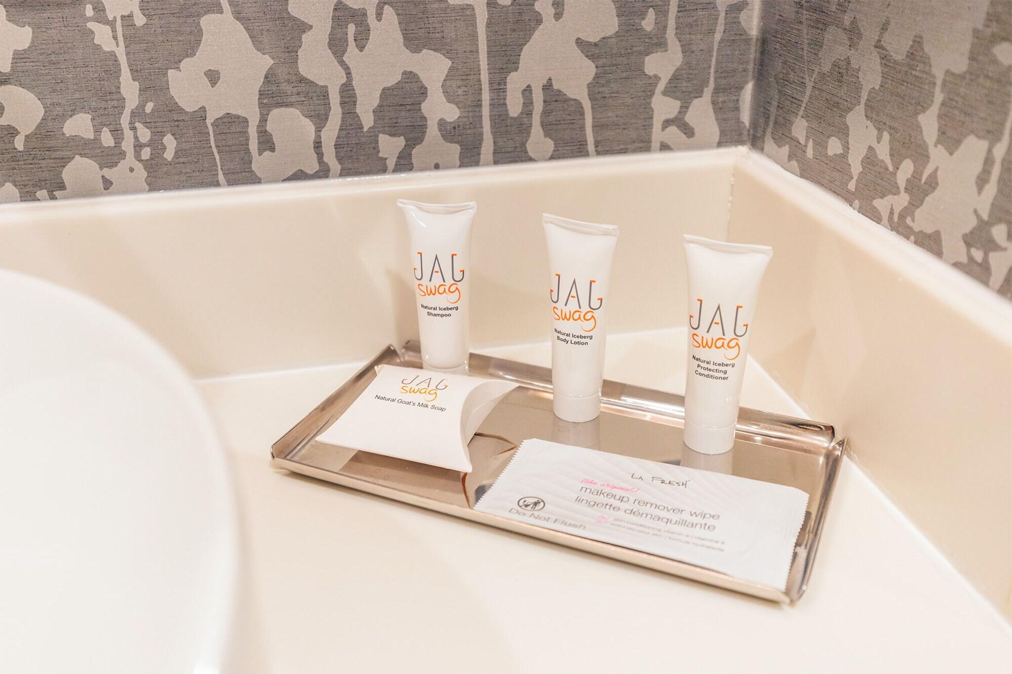 Double Queen Size Bed