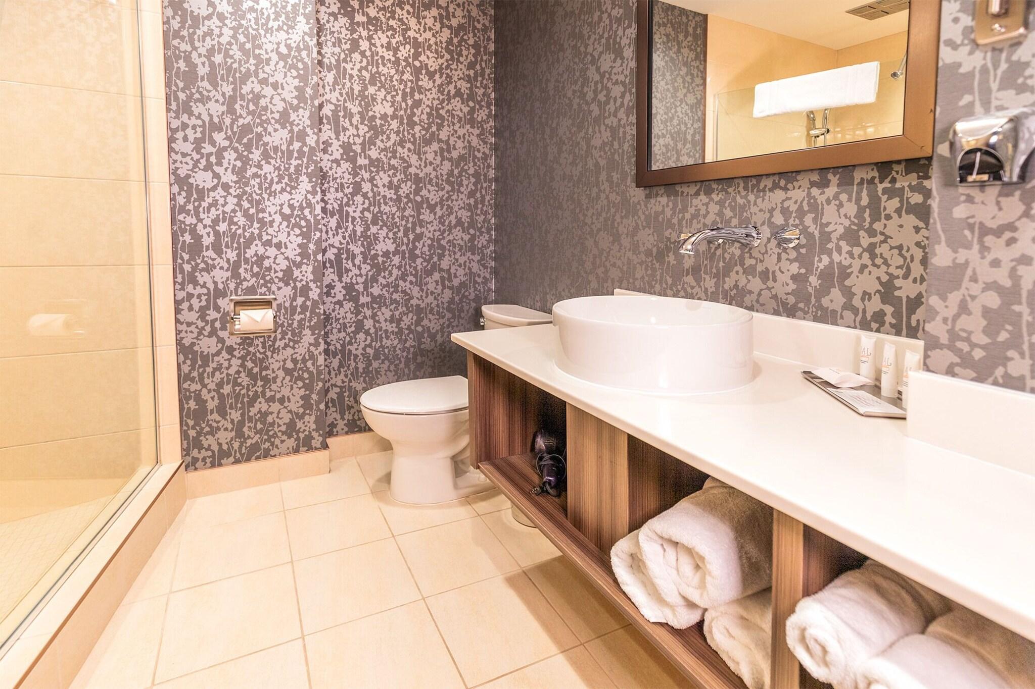 Double Queen Size Bed