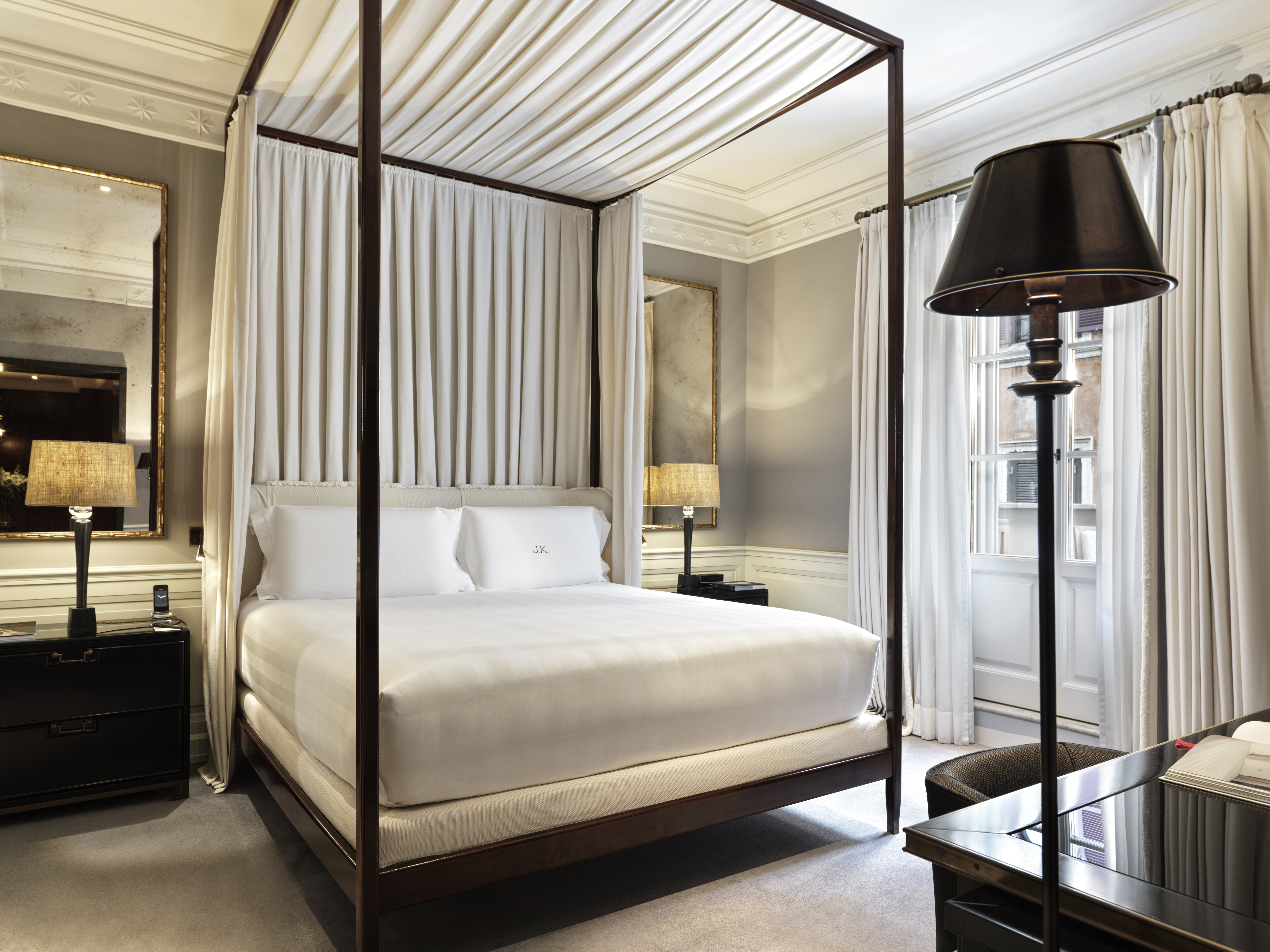 Room Deluxe with Balcony