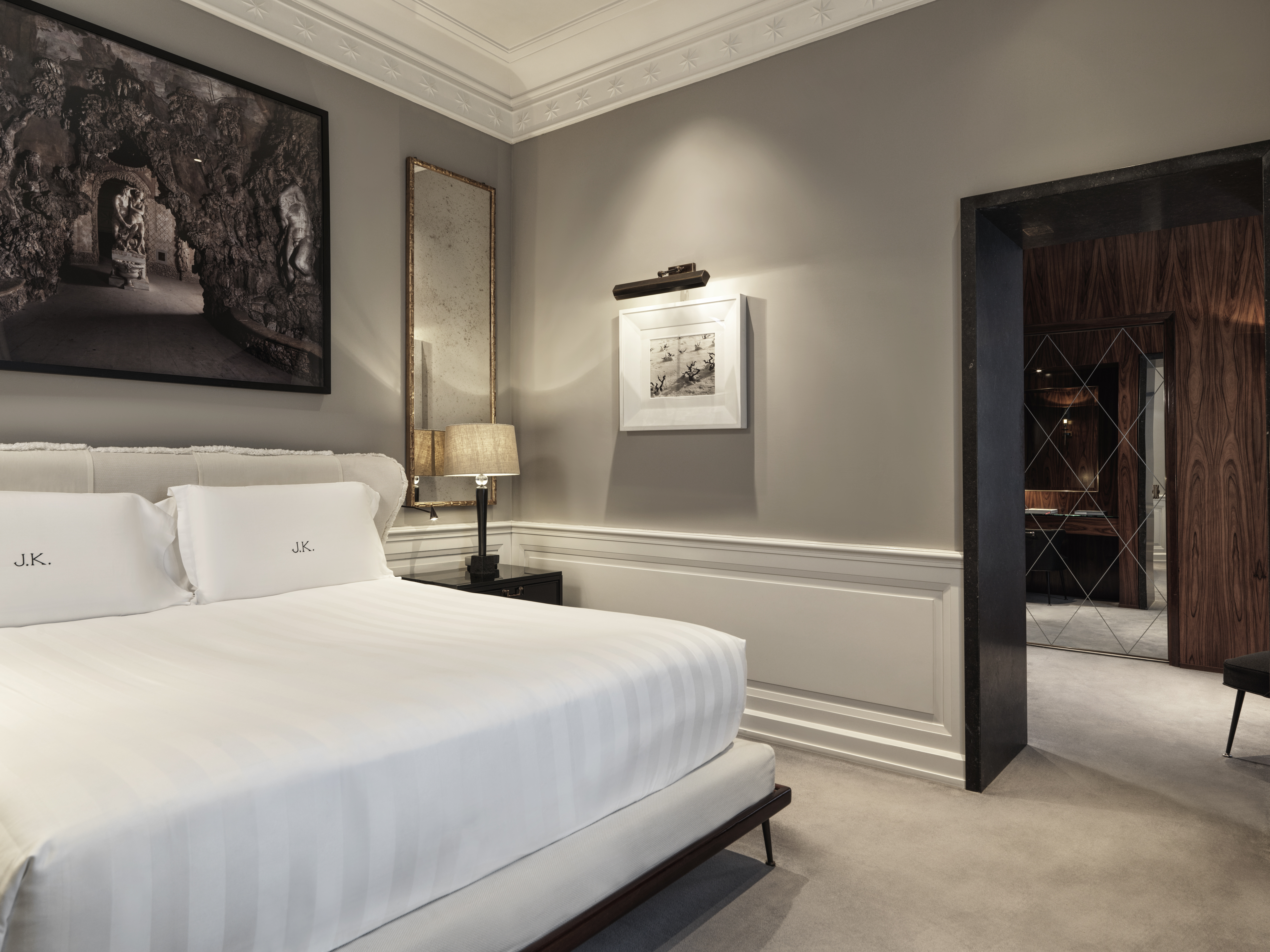 Junior Suite with Balcony