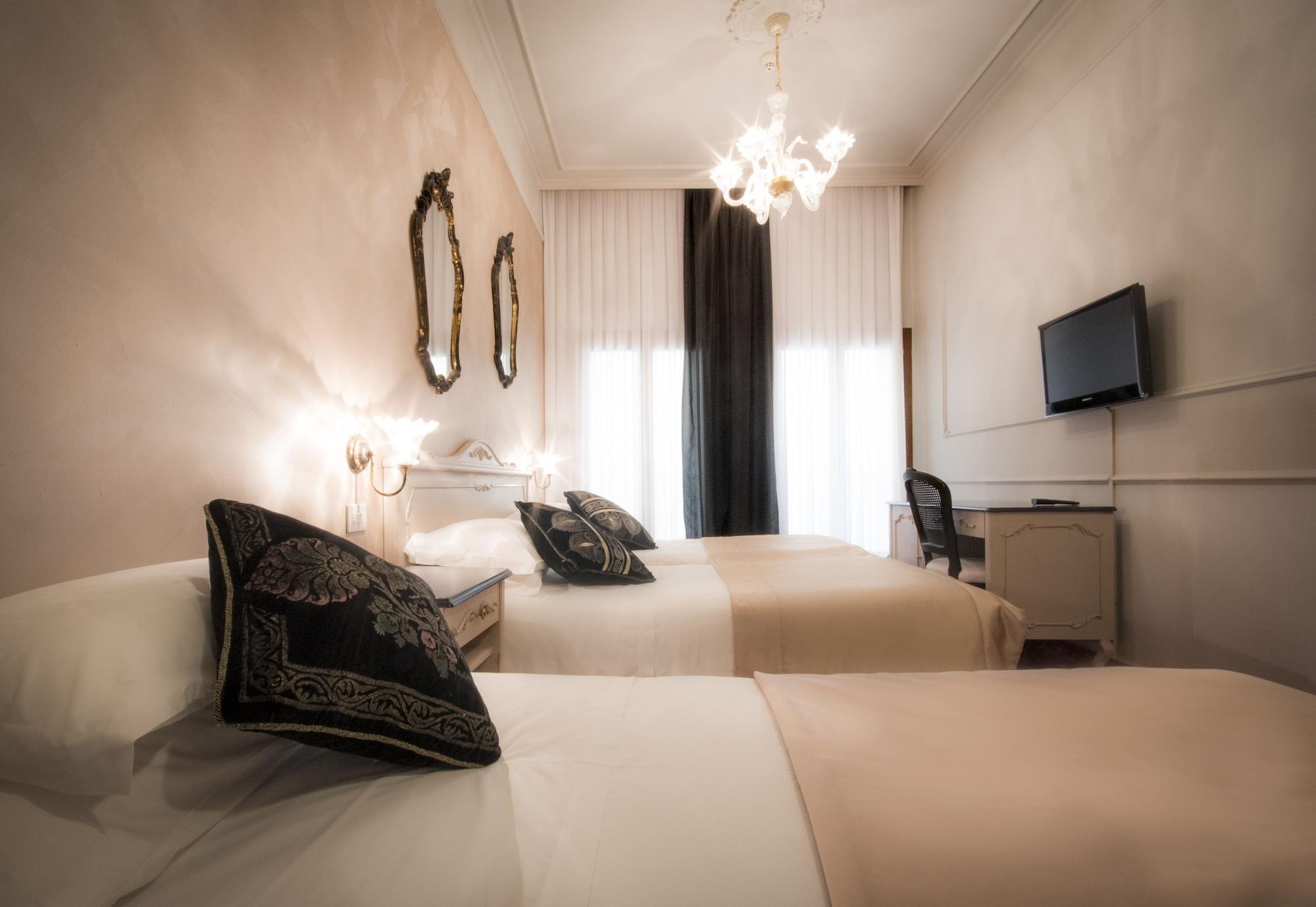 Family Room Executive