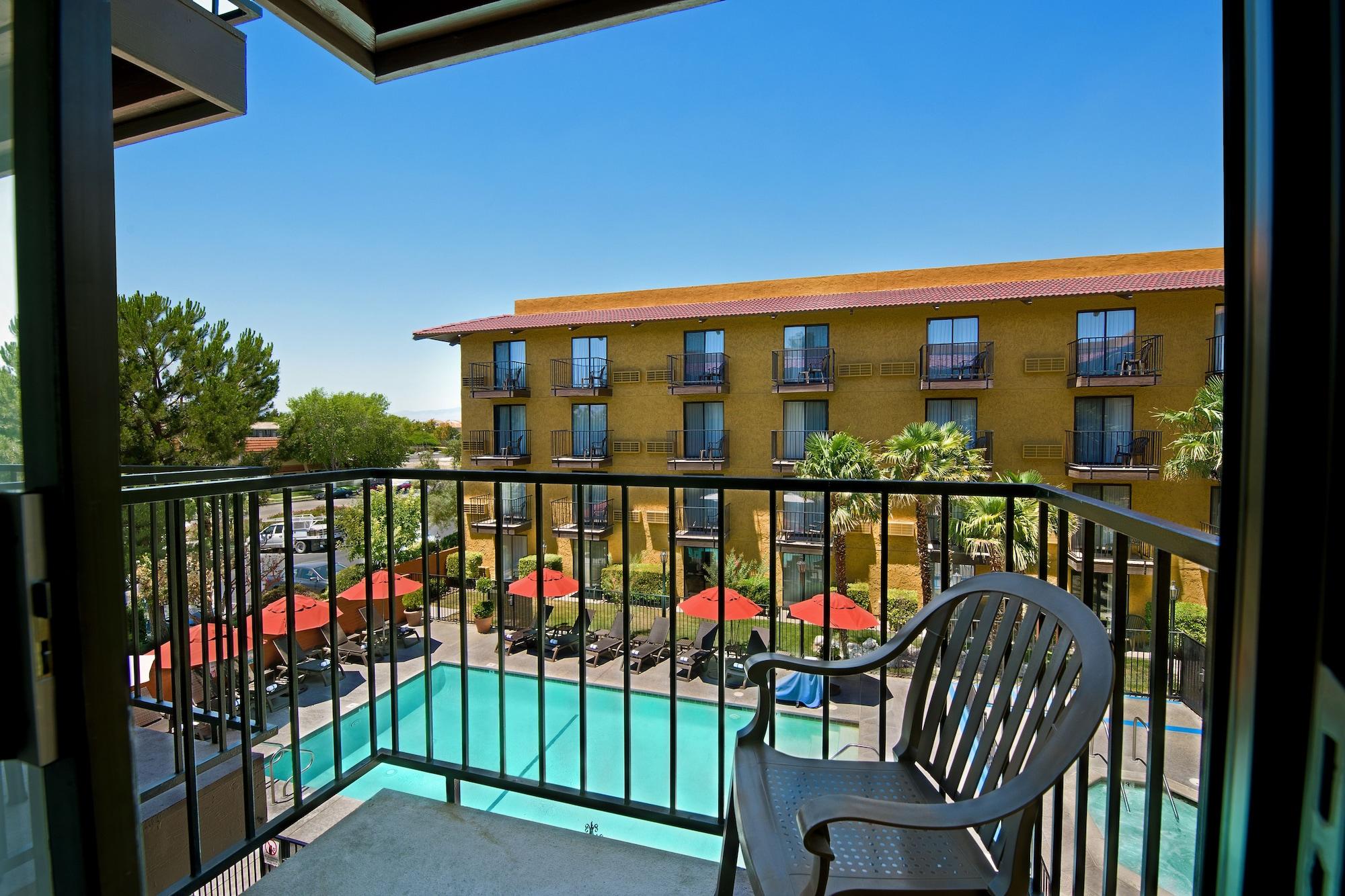 Suite with Kitchenette