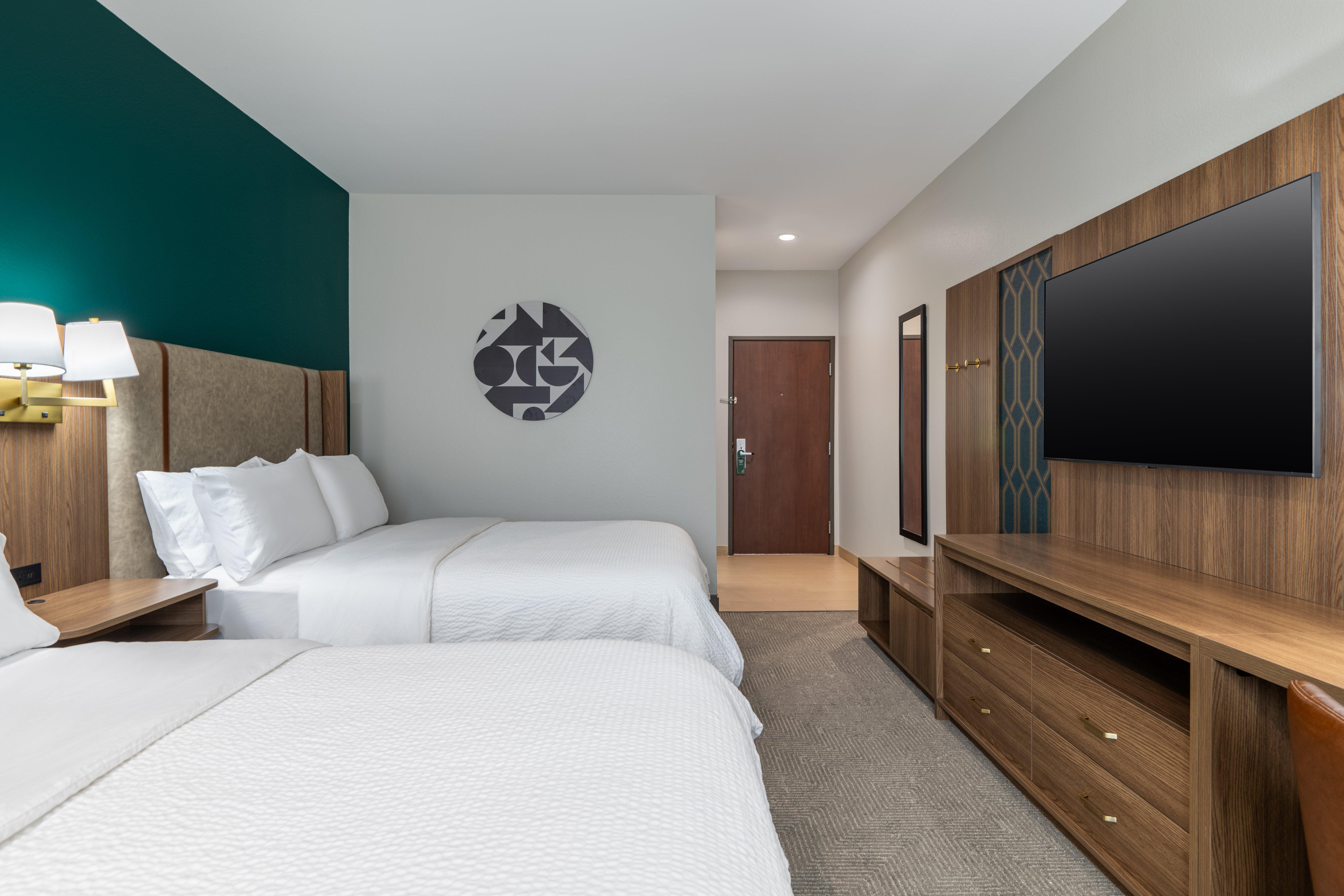 Quadruple Two Queen Beds