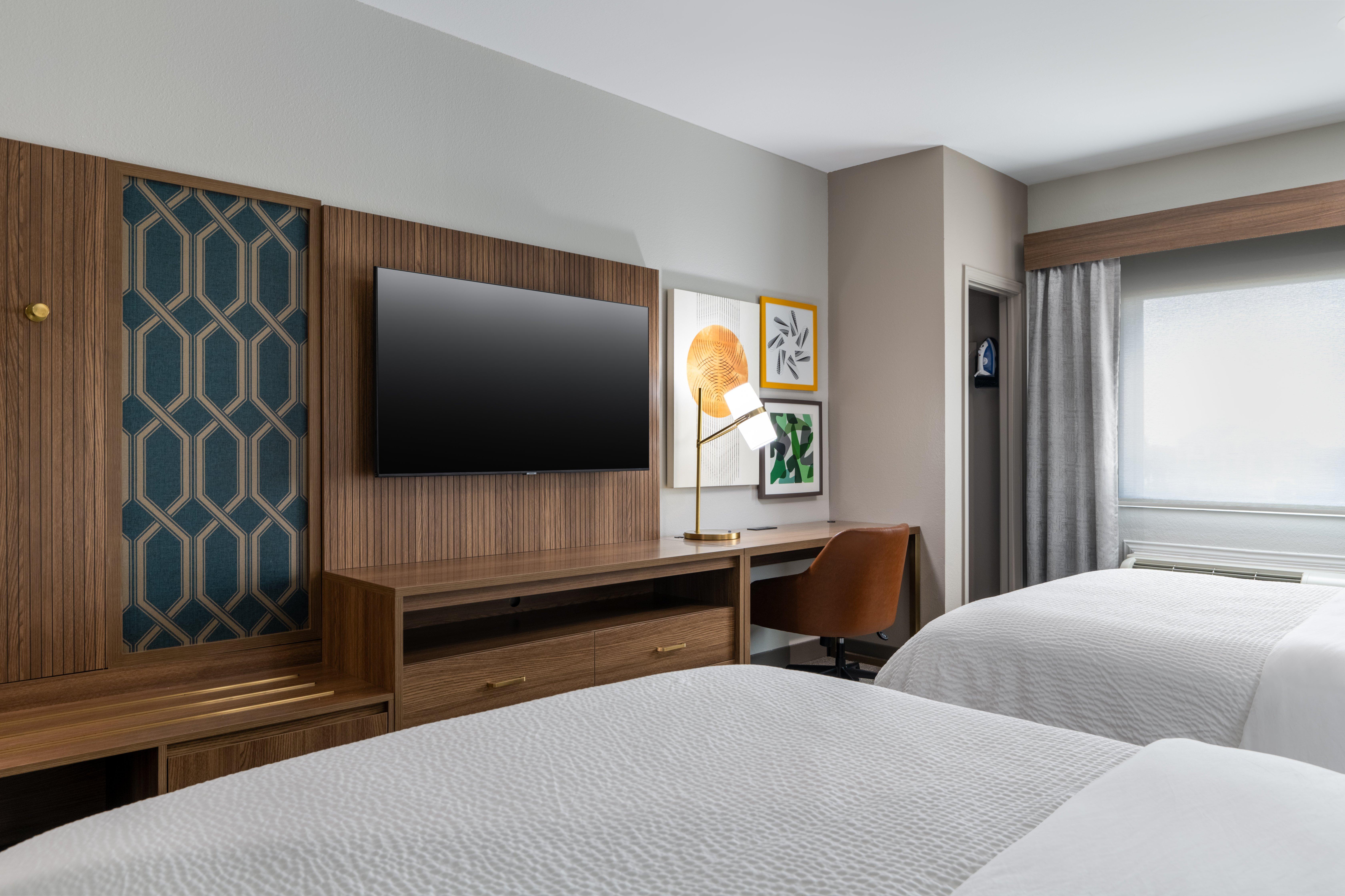 Quadruple Two Queen Beds