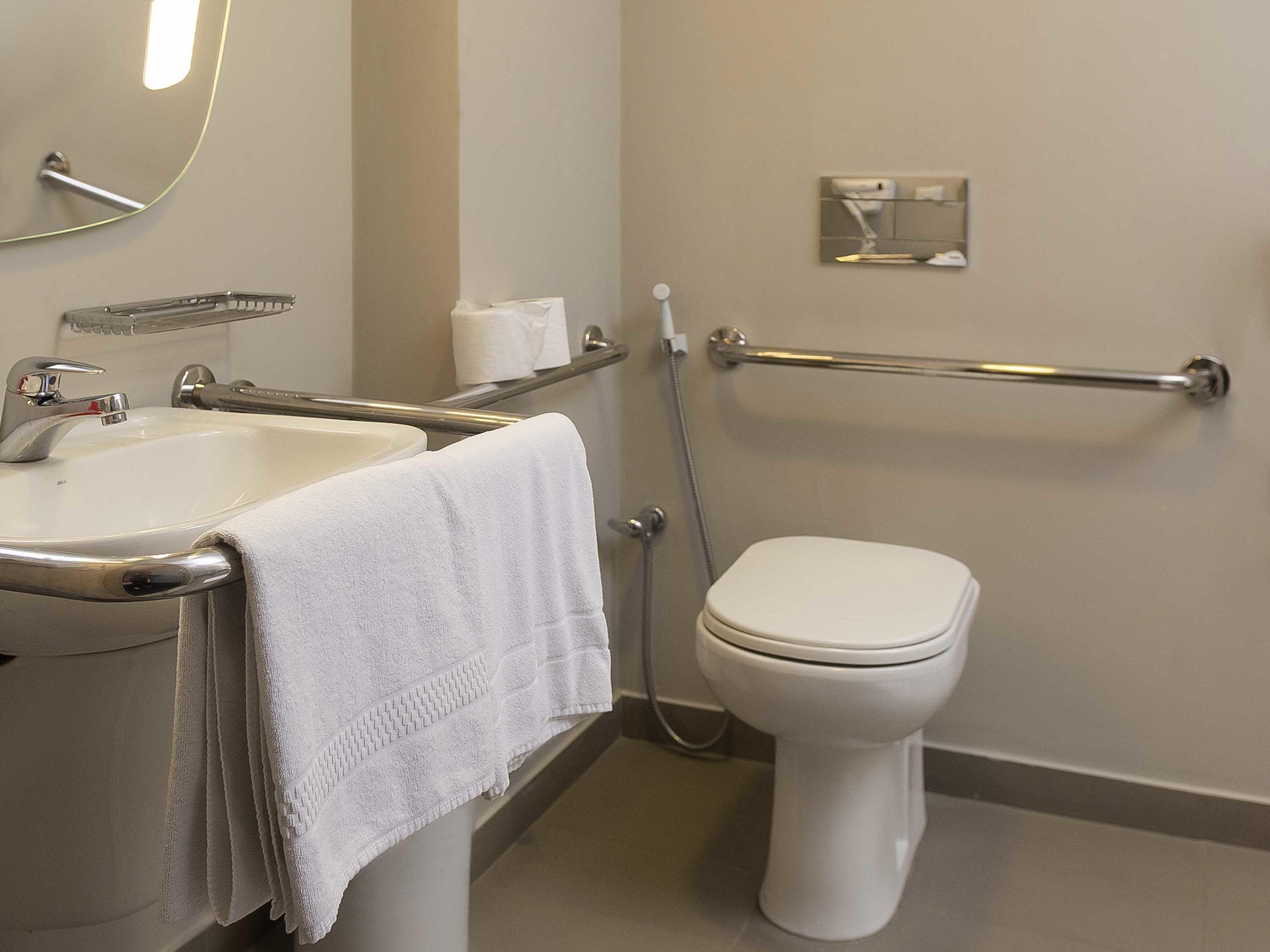 Double Accessible