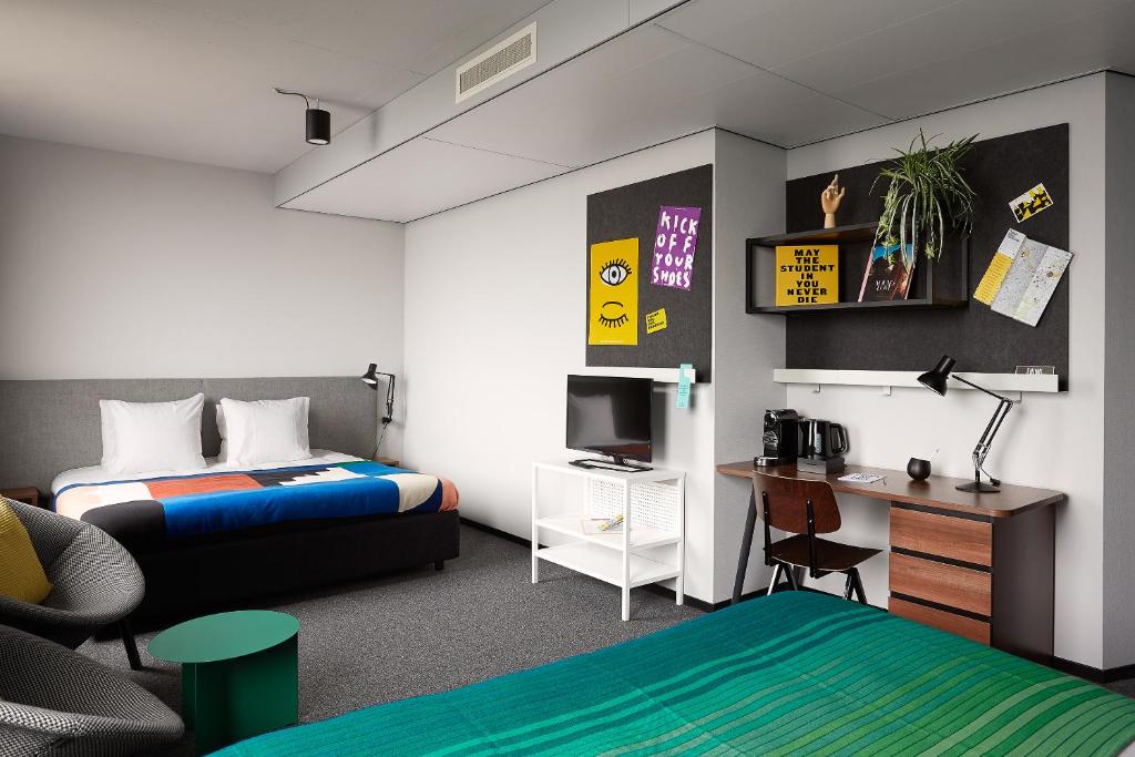 Family Room Standard