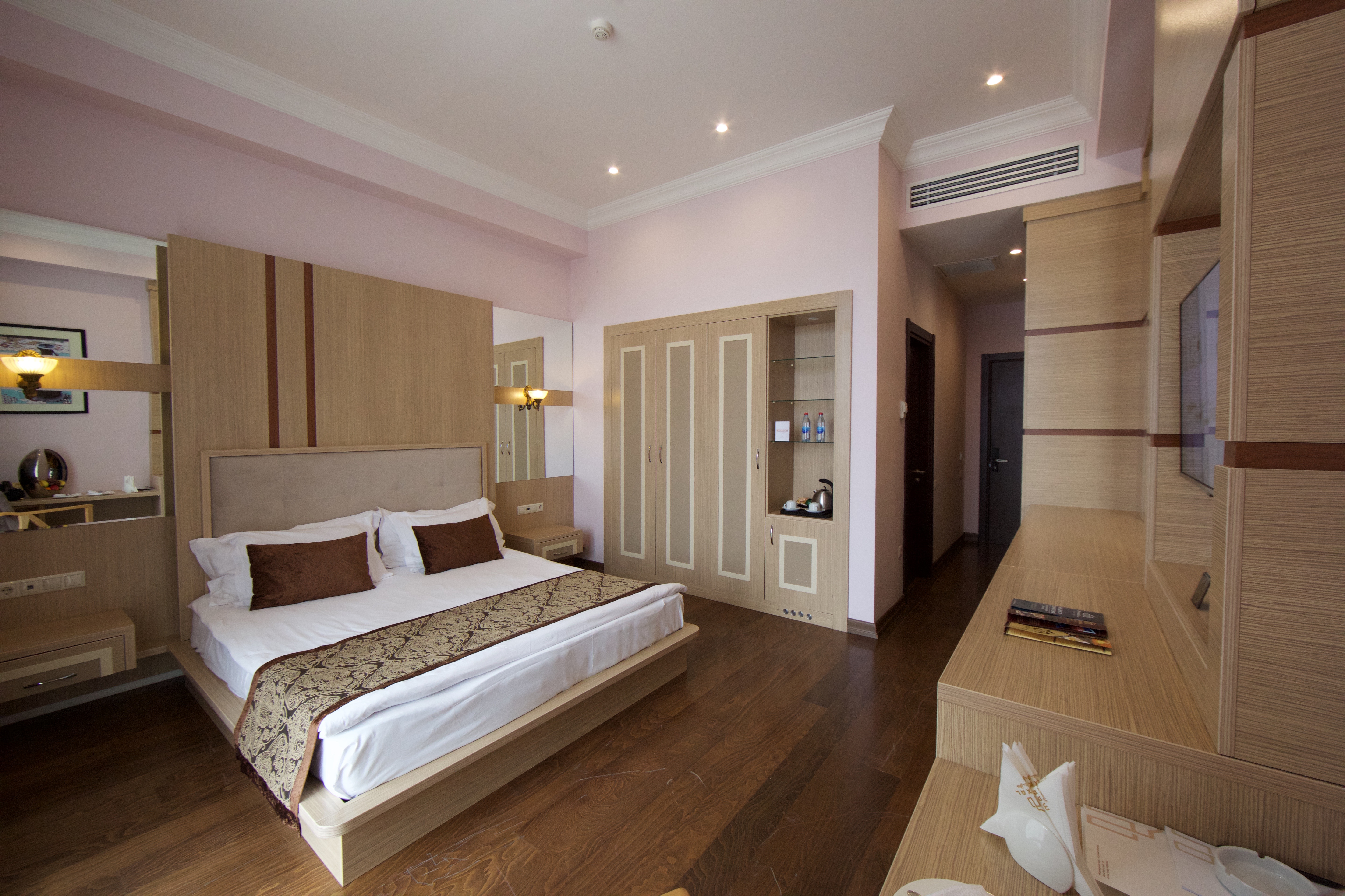 Double King Size Bed