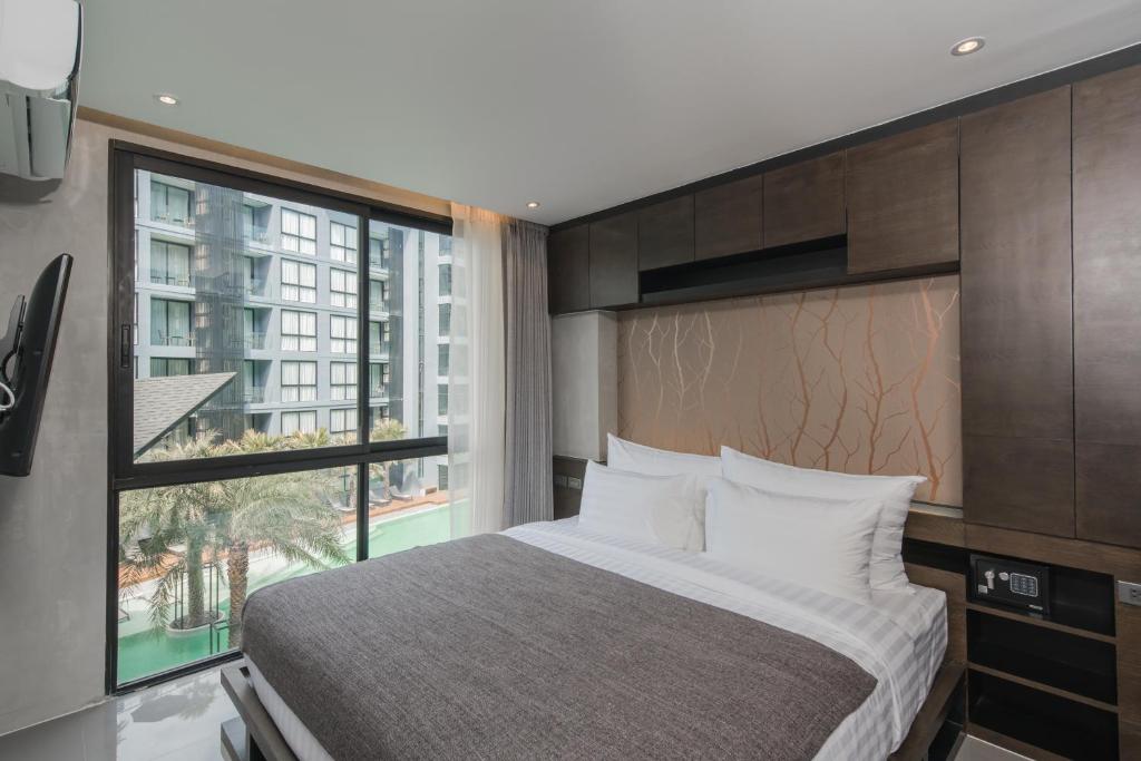 Junior Suite King Size Bed