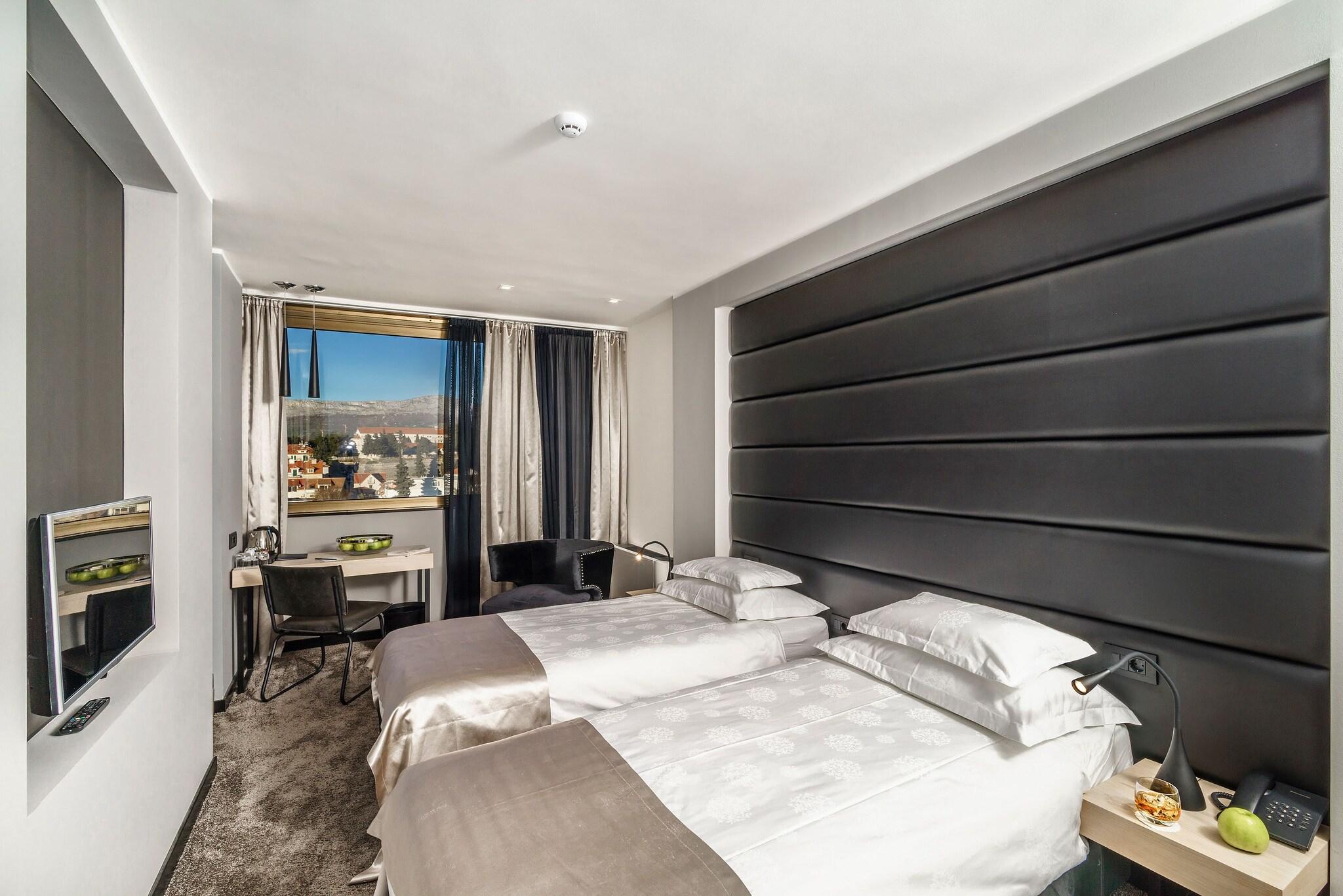 Twin Superior City View