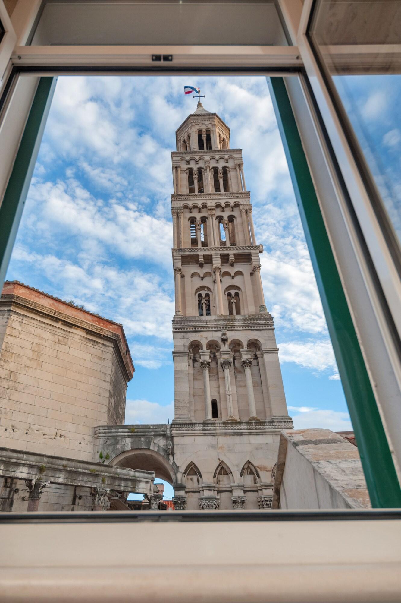 Double or Twin Deluxe