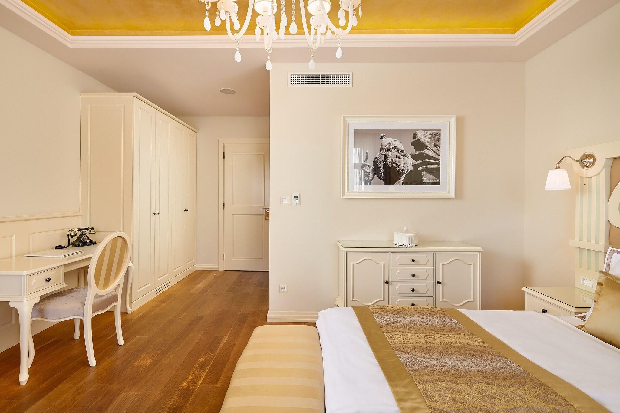 Double or Twin Luxury City View