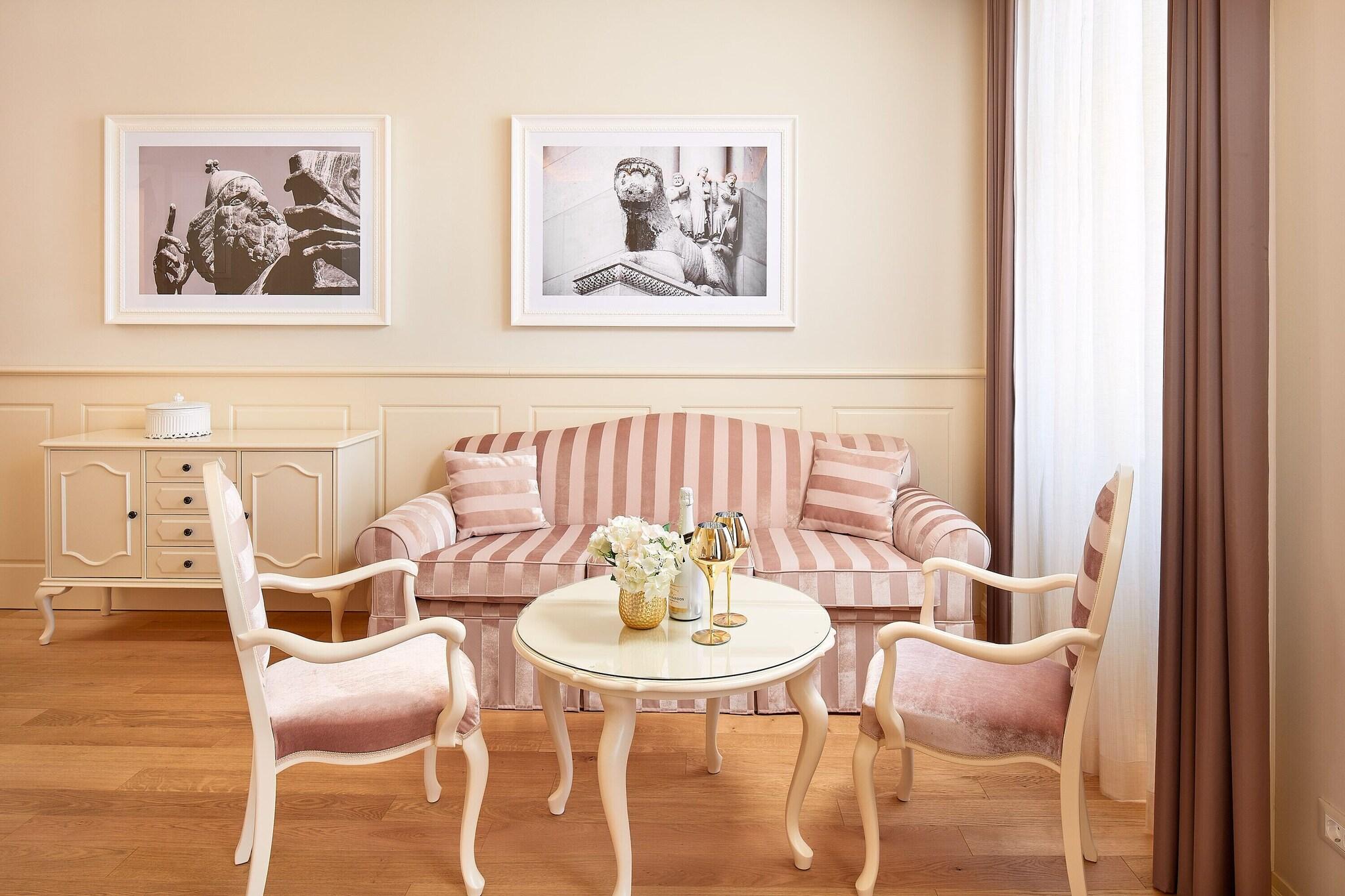 Double or Twin Deluxe