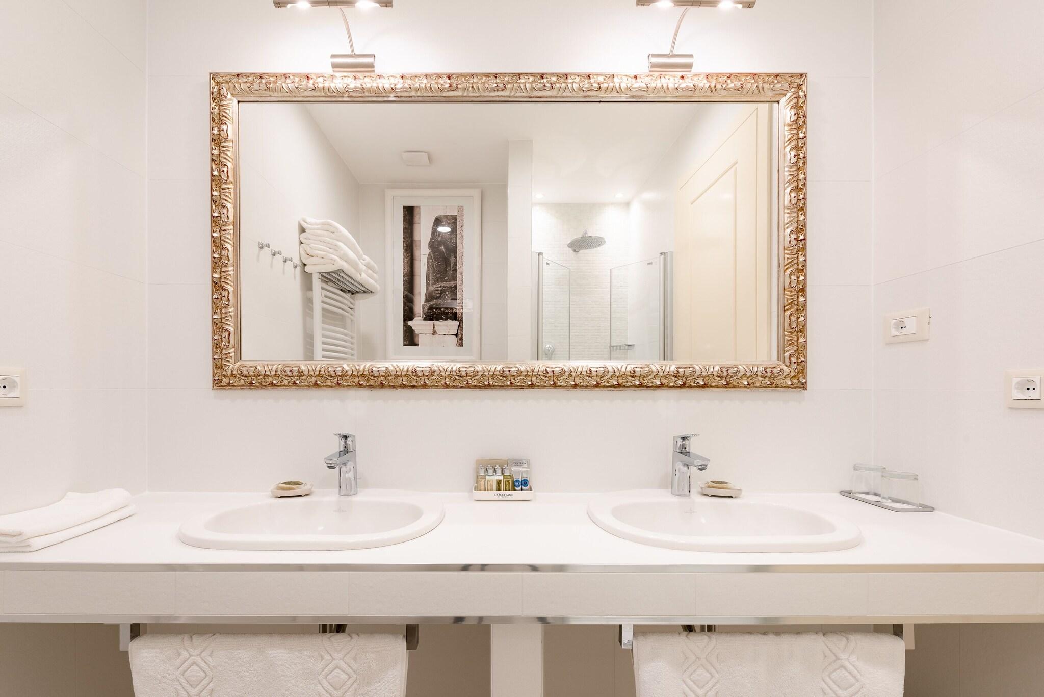 Double or Twin Superior