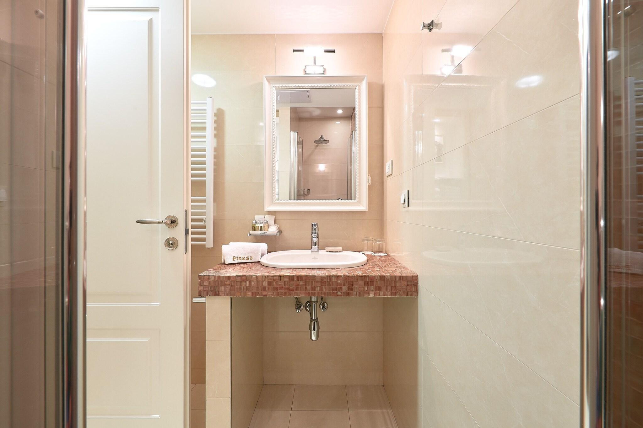 Twin Deluxe City View