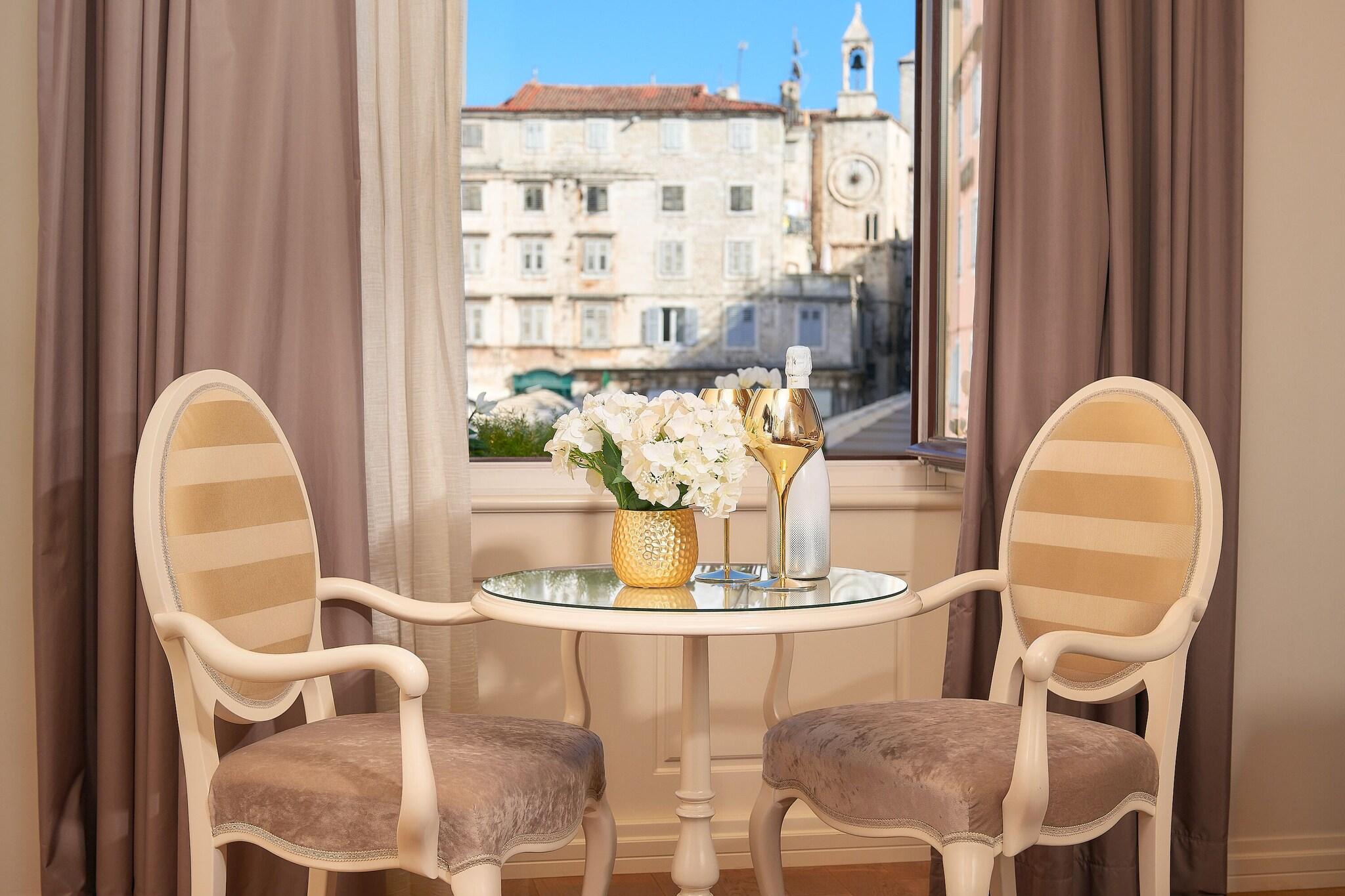 Double or Twin Deluxe