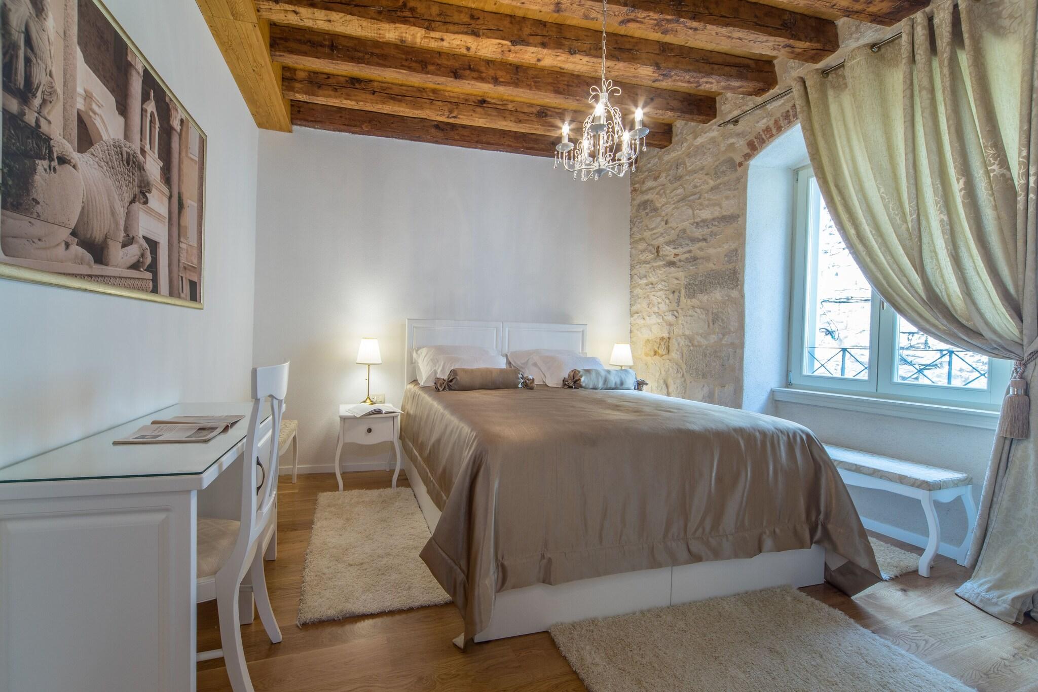 Double or Twin Deluxe King Bed