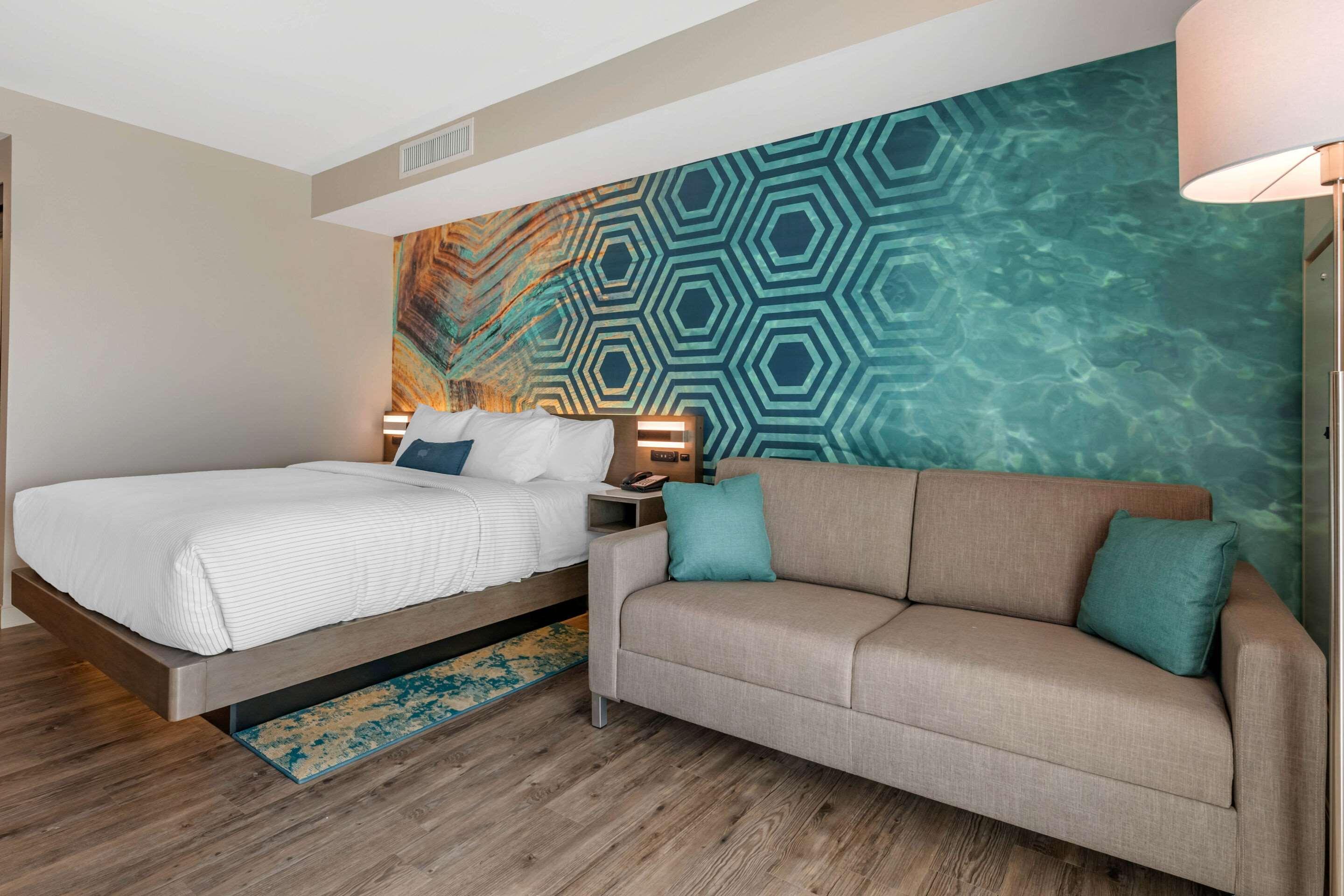 Double King Bed Non Smoking