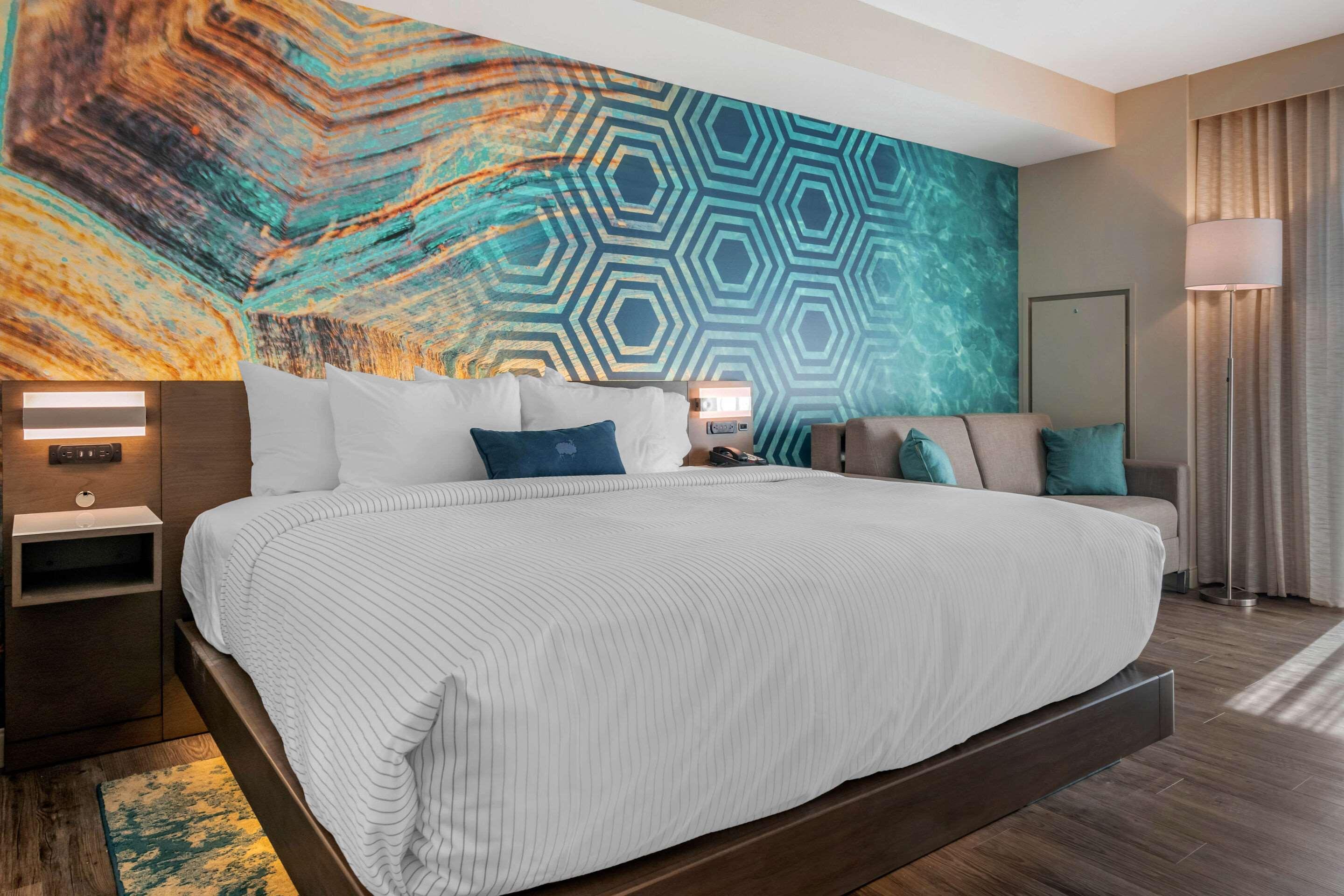 Double King Bed Non Smoking