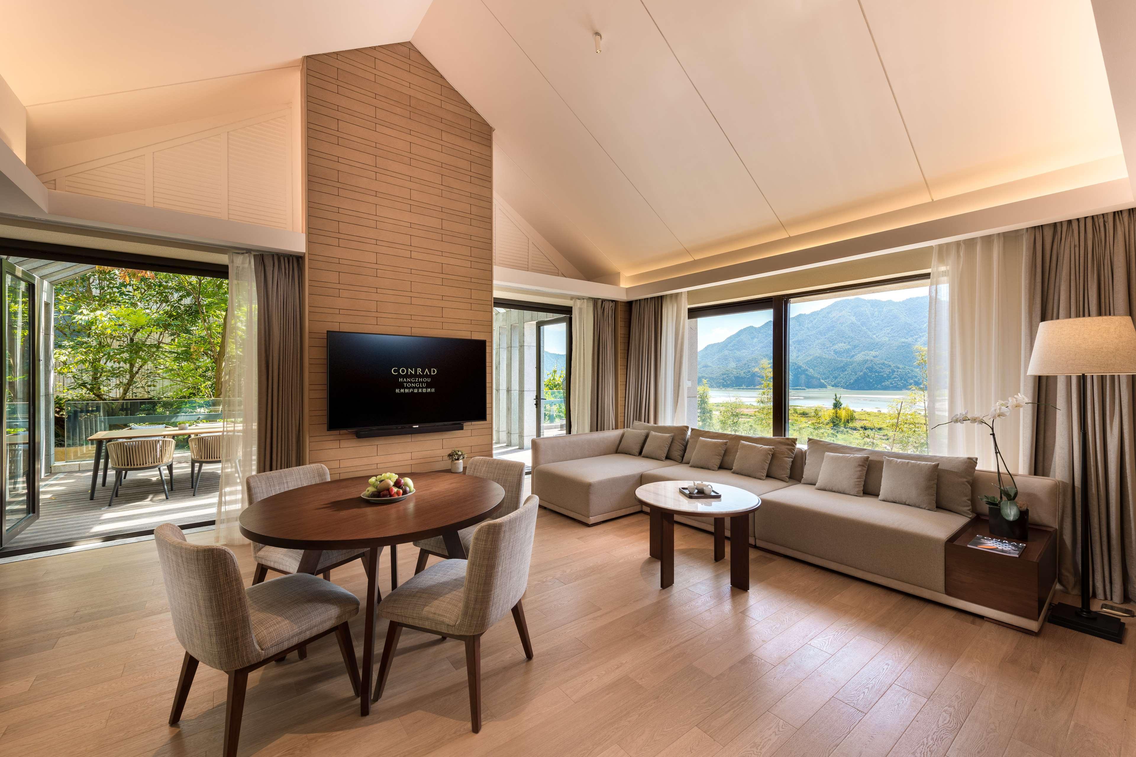 Villa King Bed Two Bedrooms